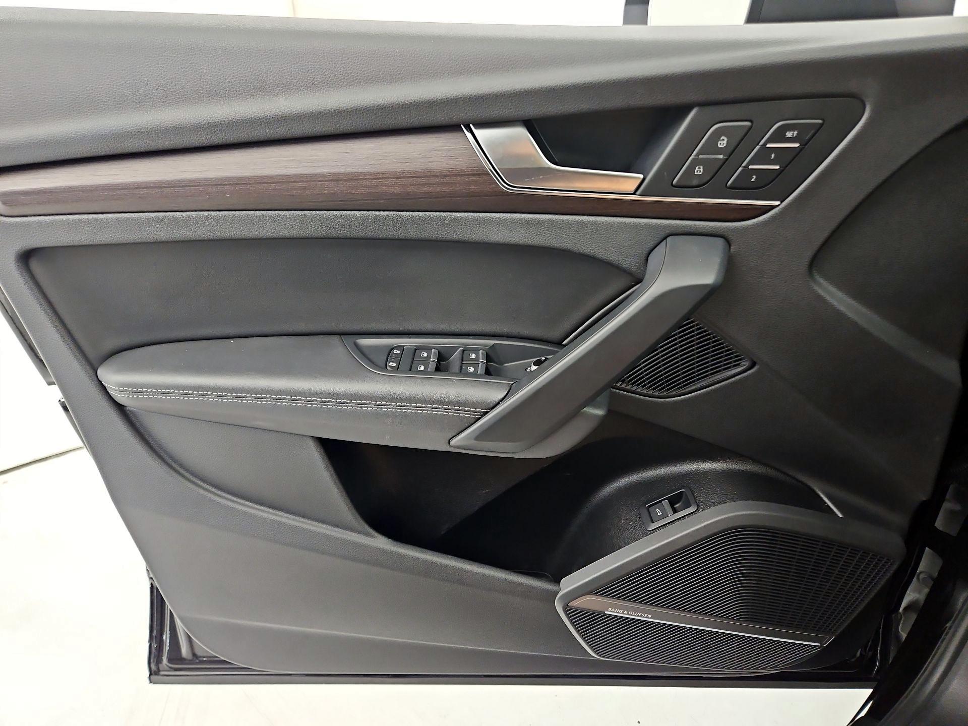 Thumbnail: 2021 Audi Q5 - 12