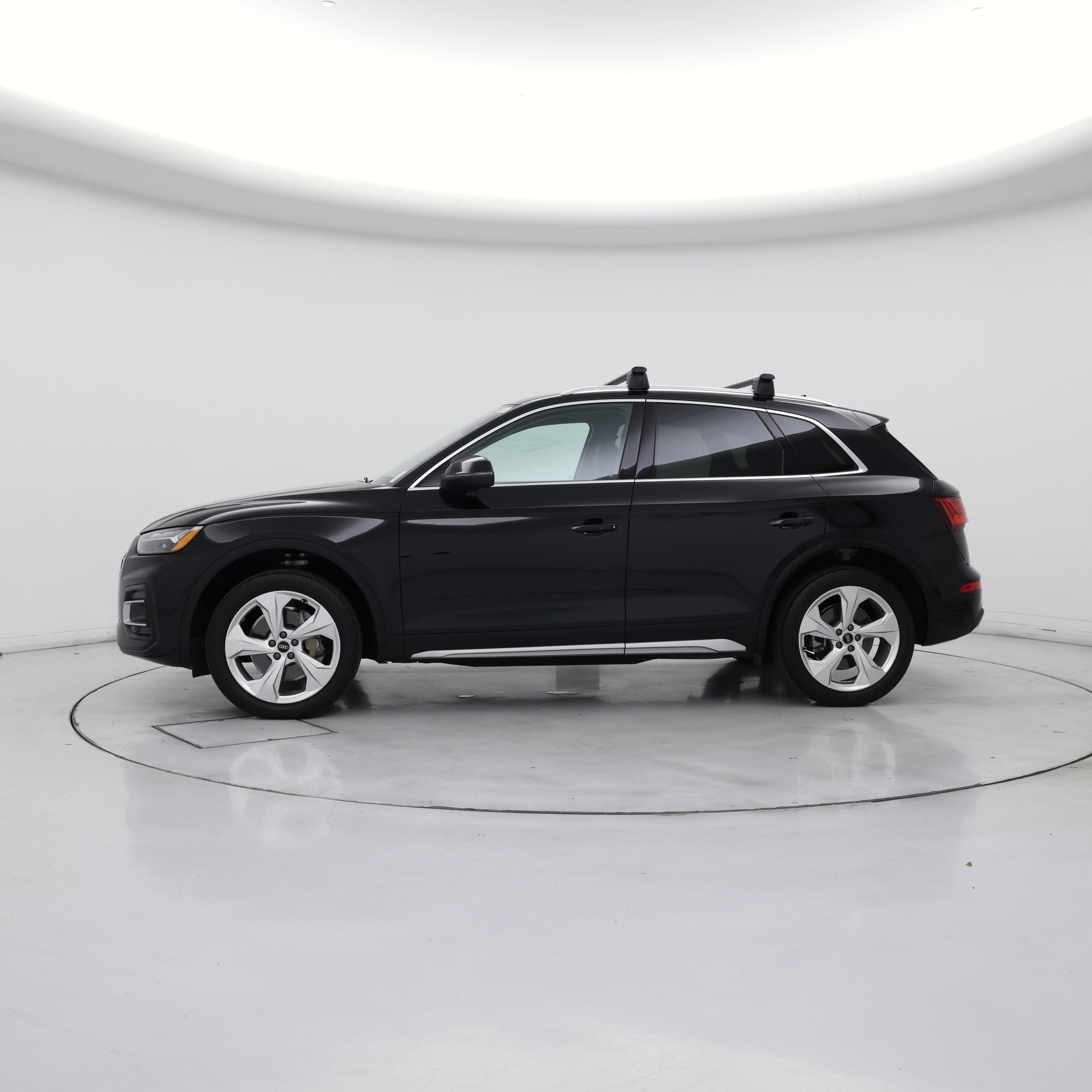 Thumbnail: 2021 Audi Q5 - 3