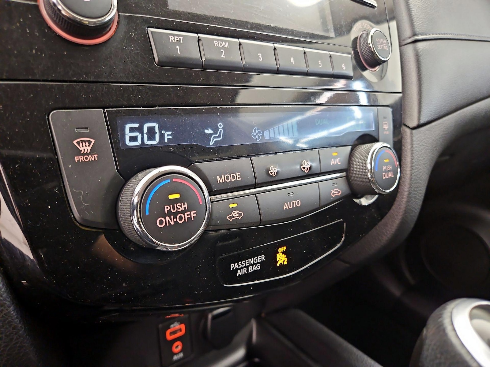 2017 Nissan Rogue SV - Photo 17
