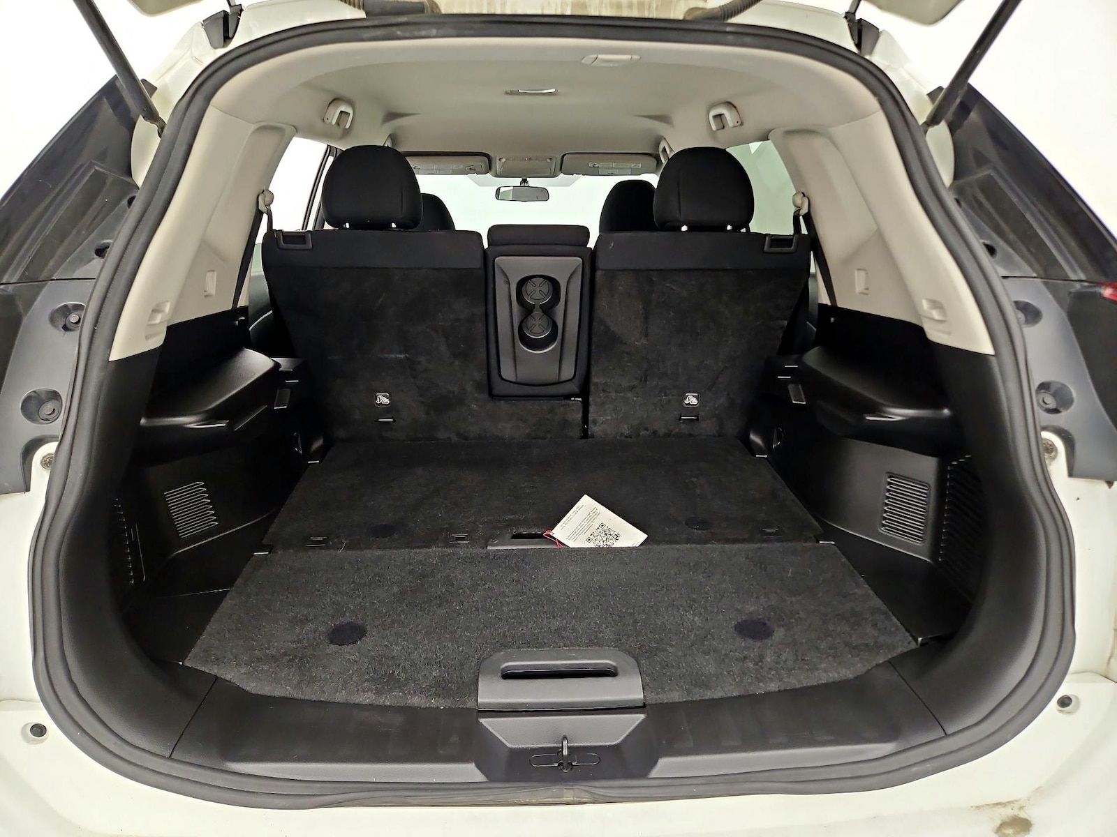 2017 Nissan Rogue SV - Photo 21