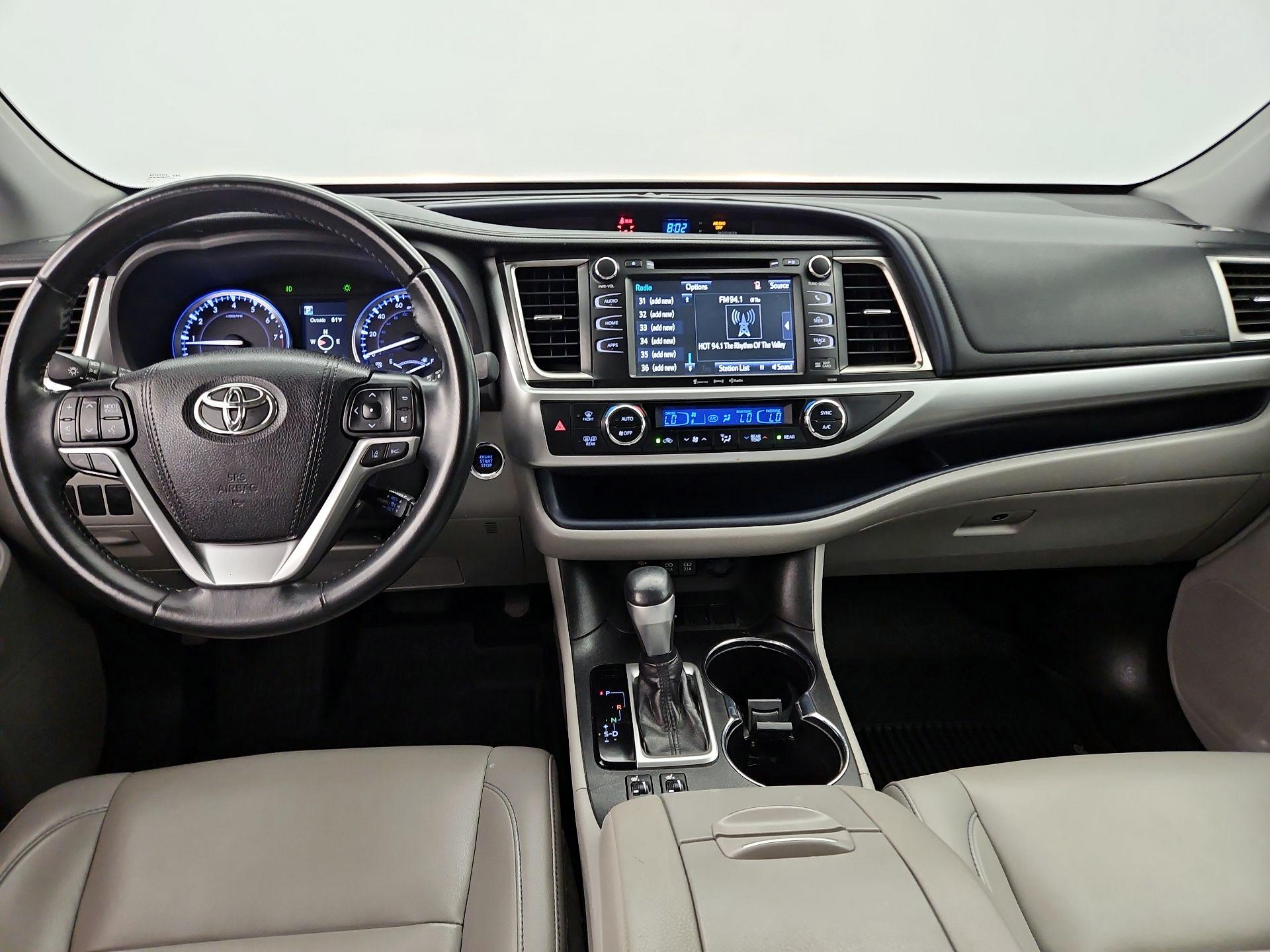 Thumbnail: 2019 Toyota Highlander - 9