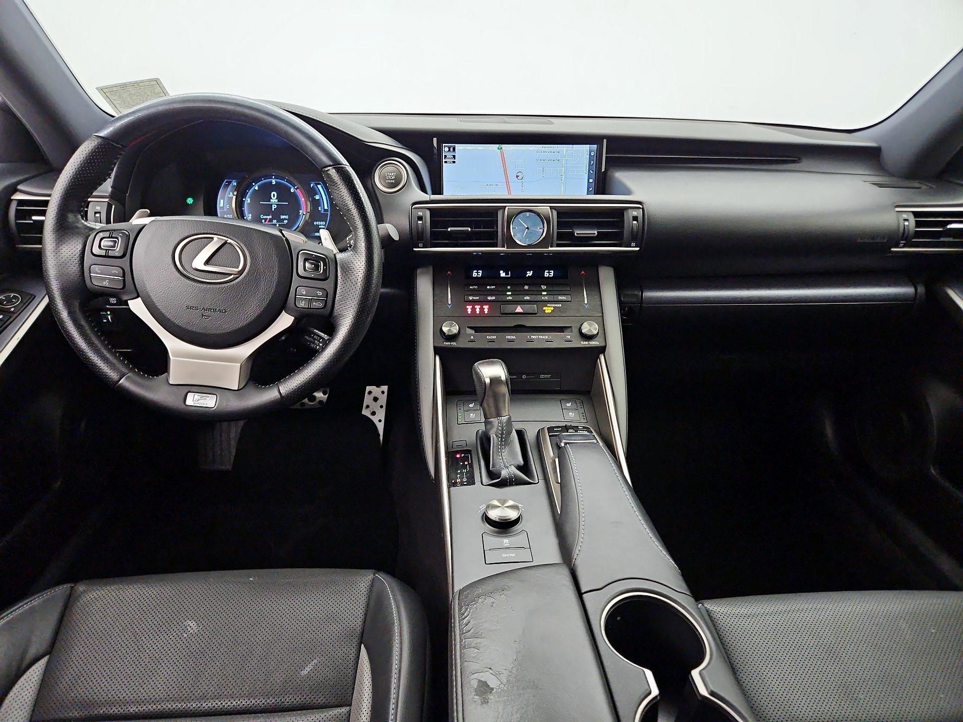 Thumbnail: 2020 Lexus IS - 9