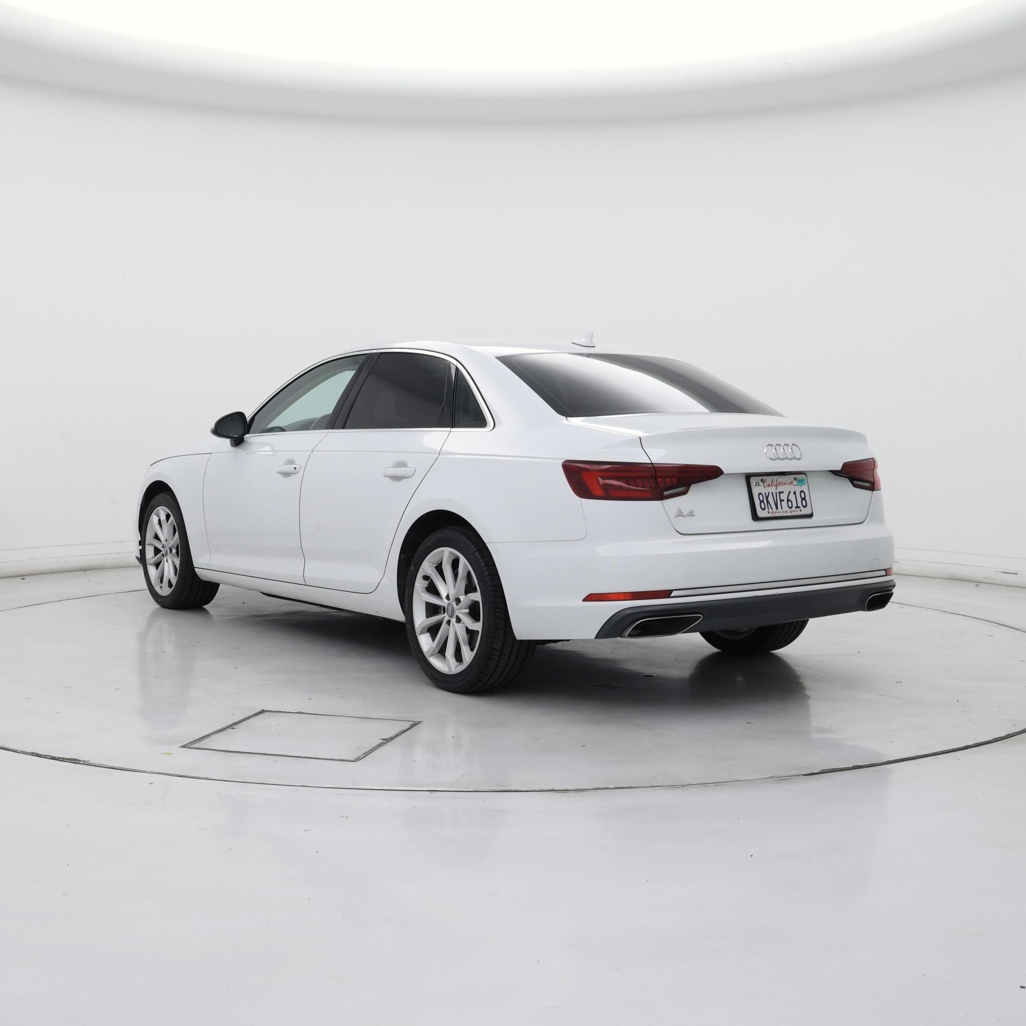 Thumbnail: 2019 Audi A4 - 2