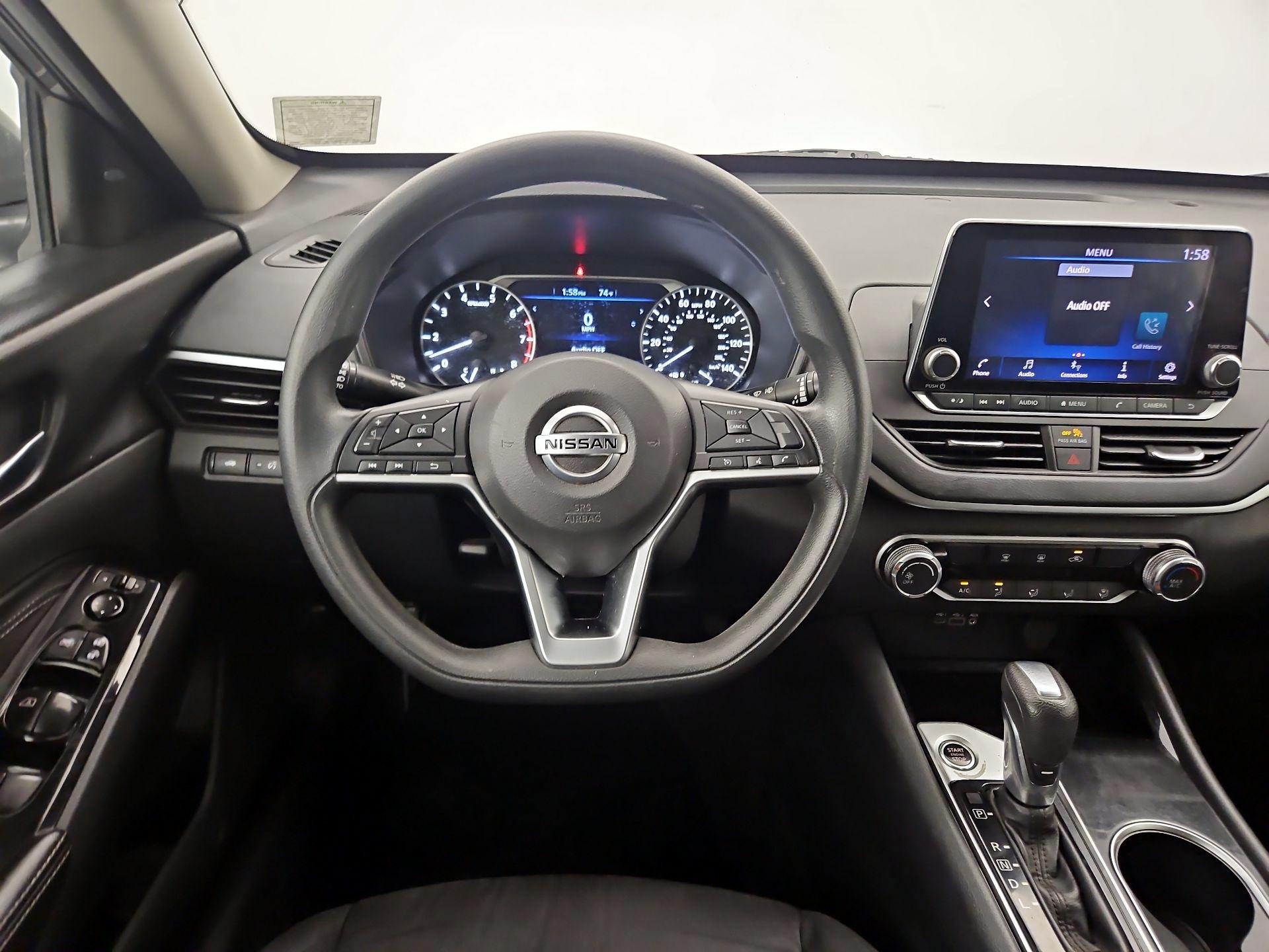 Thumbnail: 2021 Nissan Altima - 10