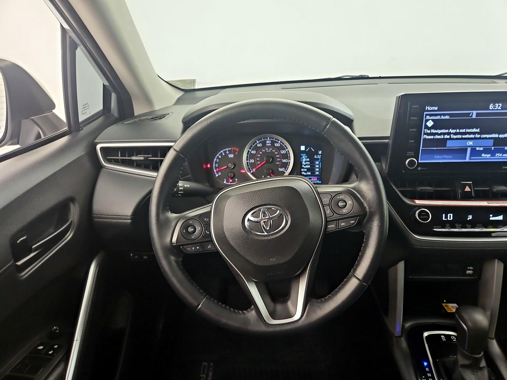 Thumbnail: 2022 Toyota Corolla Cross - 10