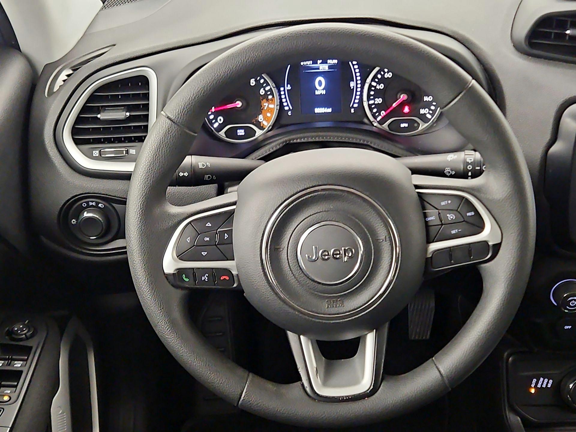 Thumbnail: 2018 Jeep Renegade - 10