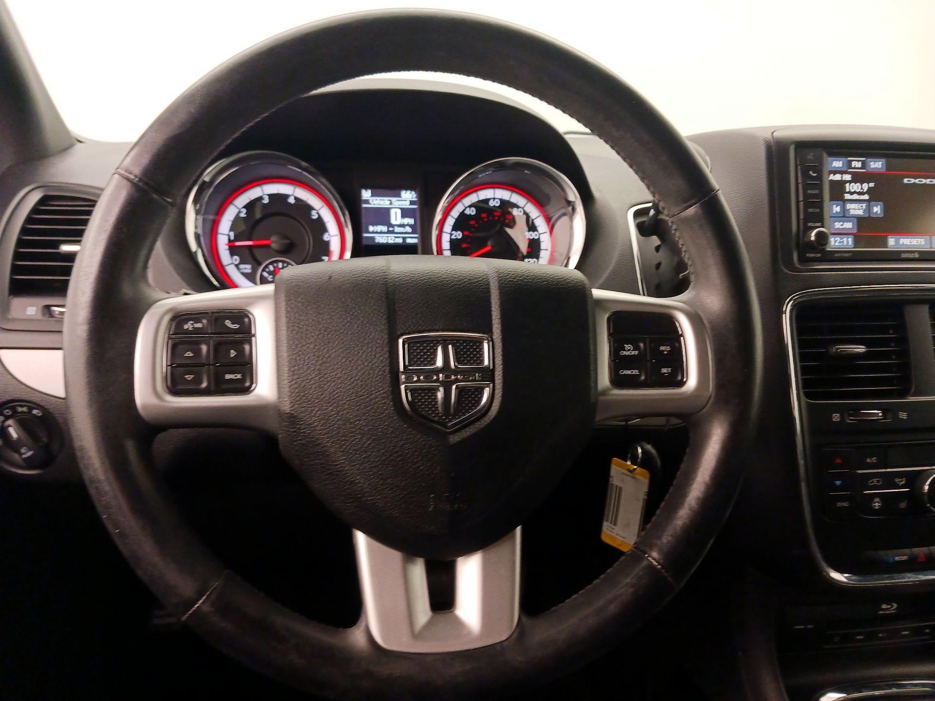 Thumbnail: 2016 Dodge Grand Caravan - 10