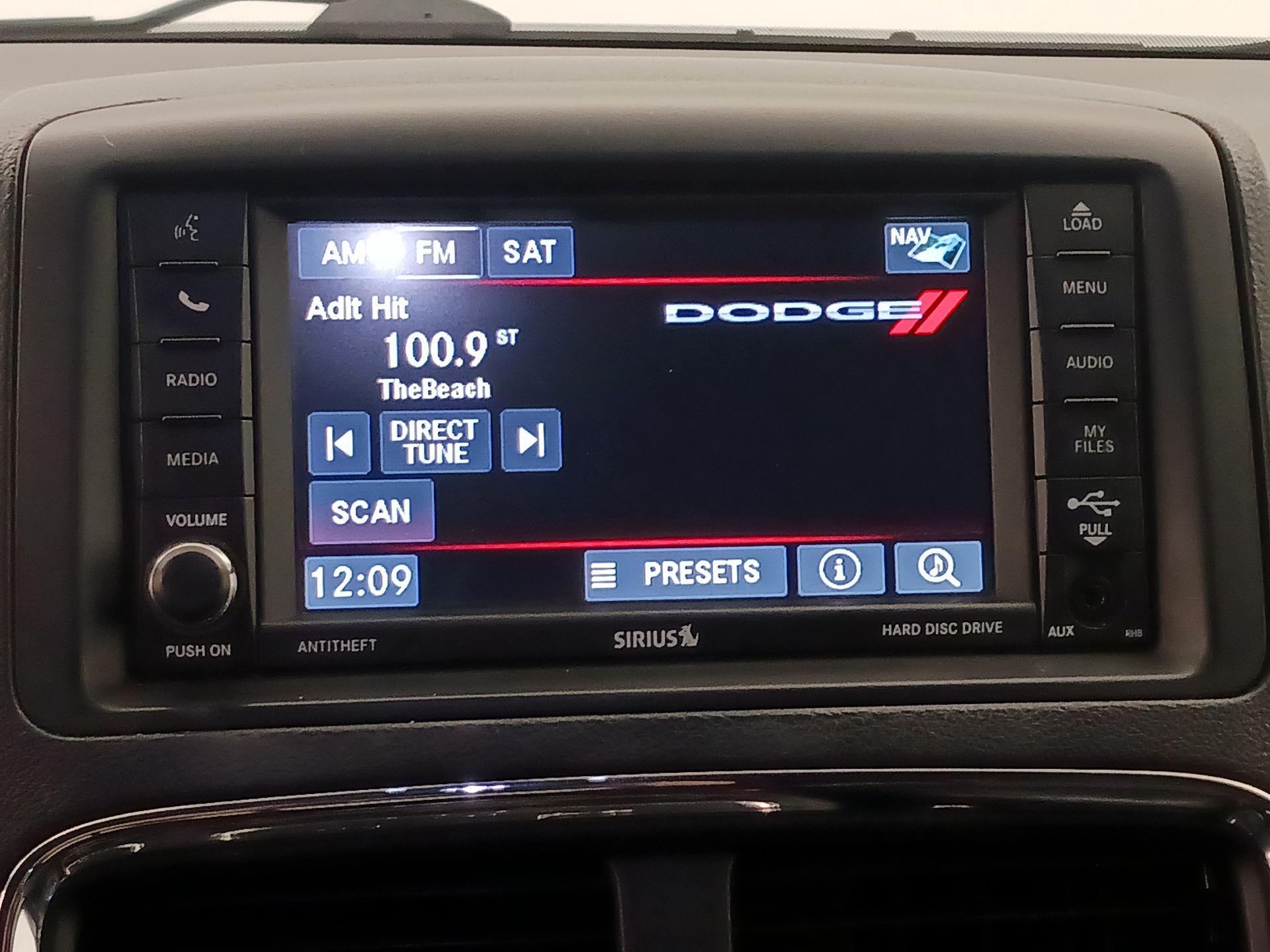 Thumbnail: 2016 Dodge Grand Caravan - 15