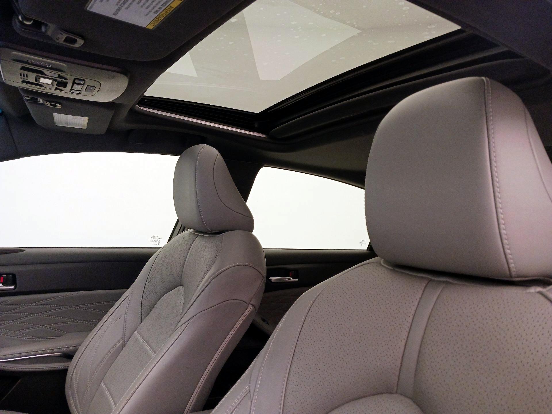 Thumbnail: 2020 Toyota Avalon - 20