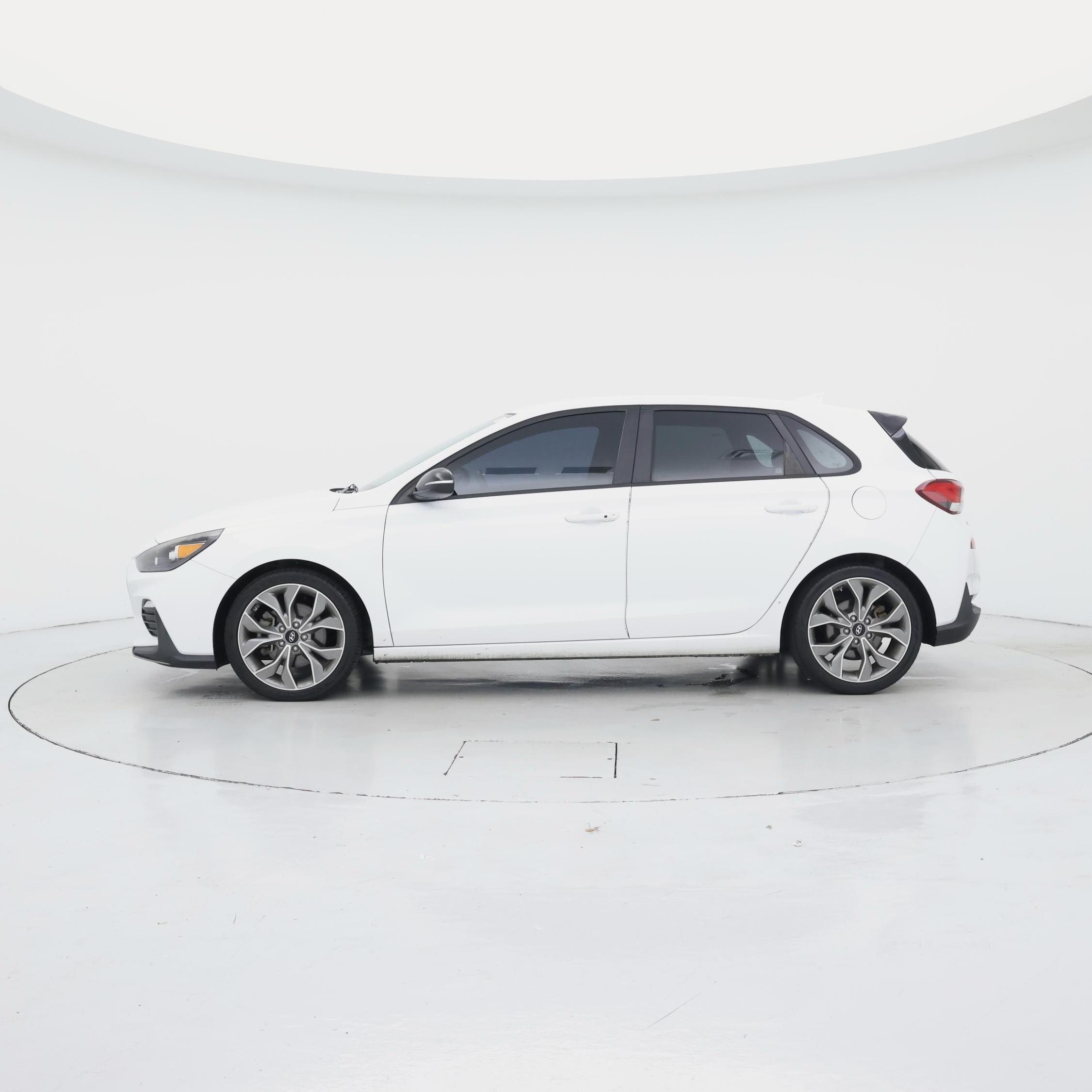 Thumbnail: 2020 Hyundai Elantra - 3