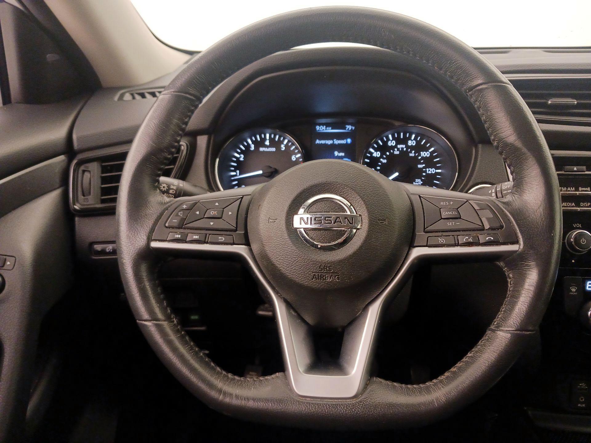 Thumbnail: 2017 Nissan Rogue - 10