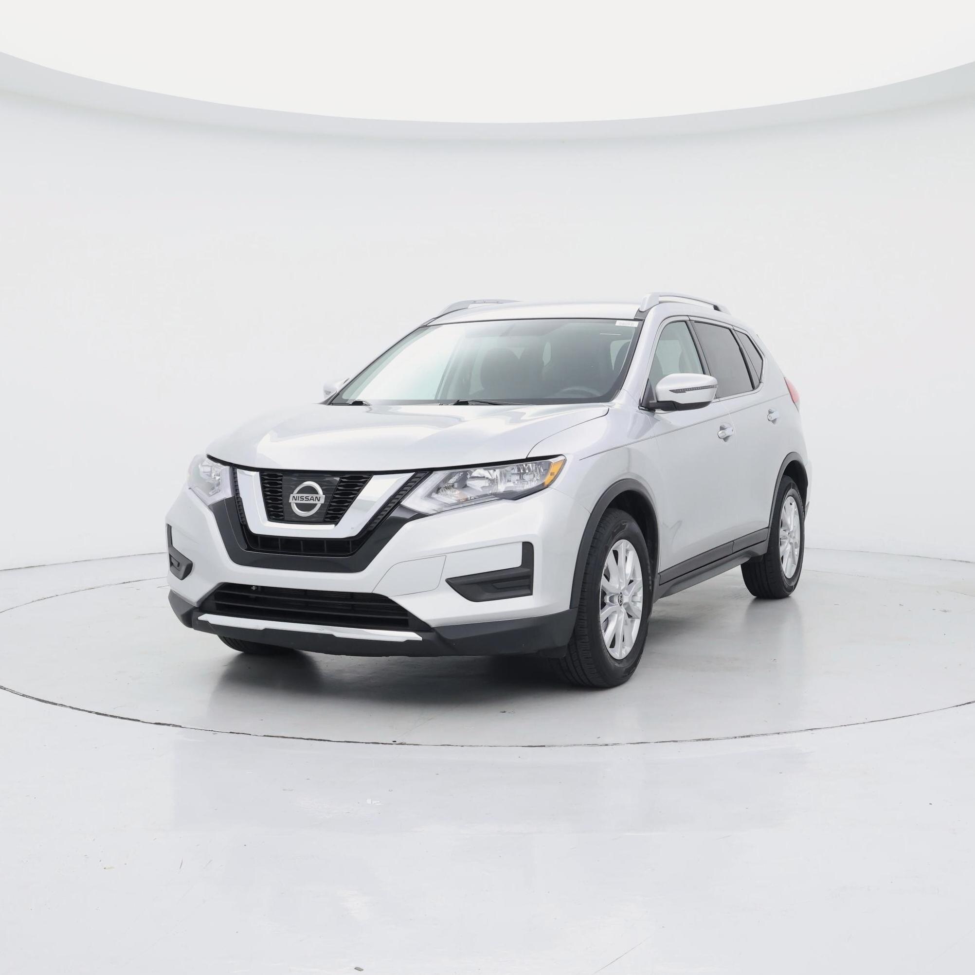 Thumbnail: 2017 Nissan Rogue - 4