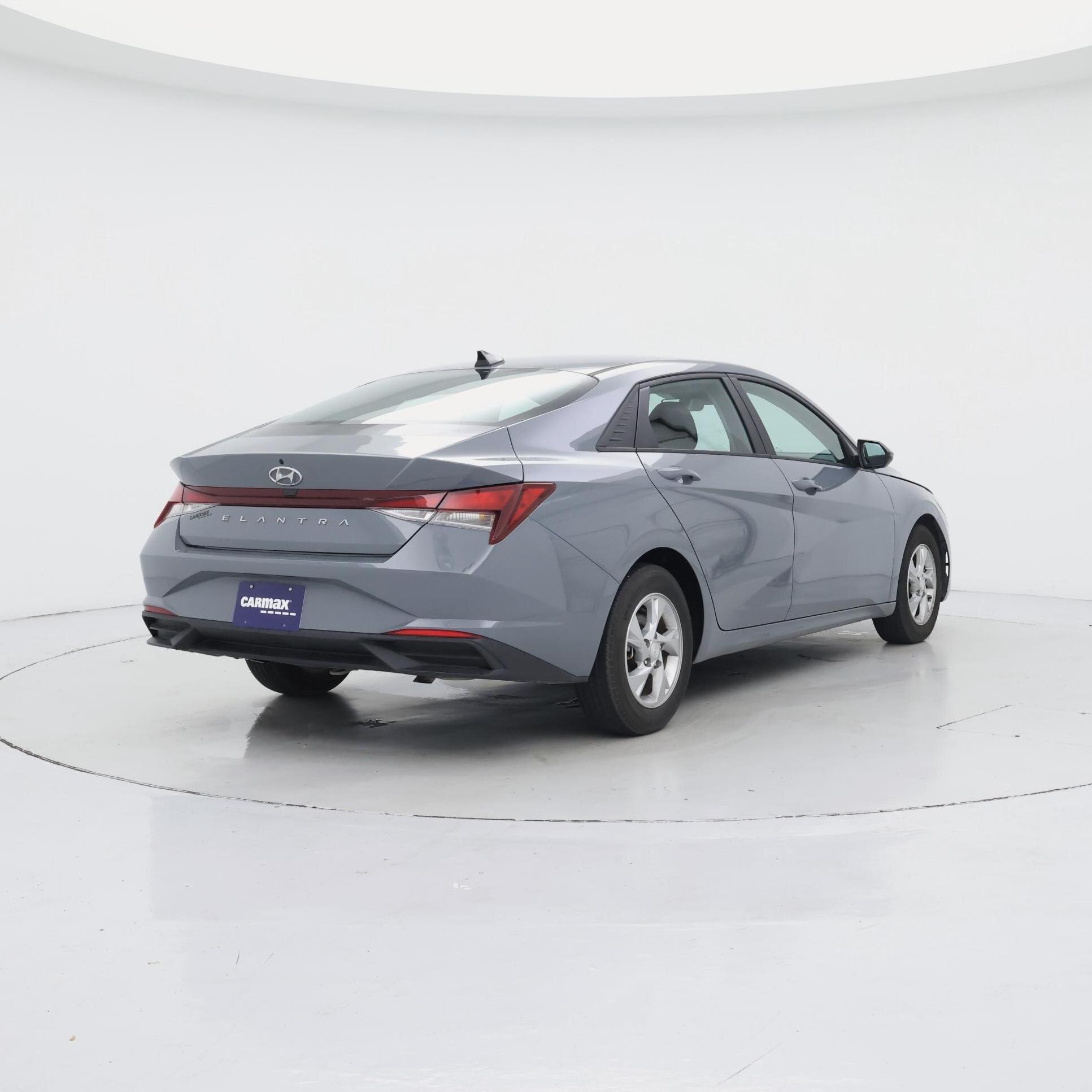 Thumbnail: 2022 Hyundai Elantra - 8
