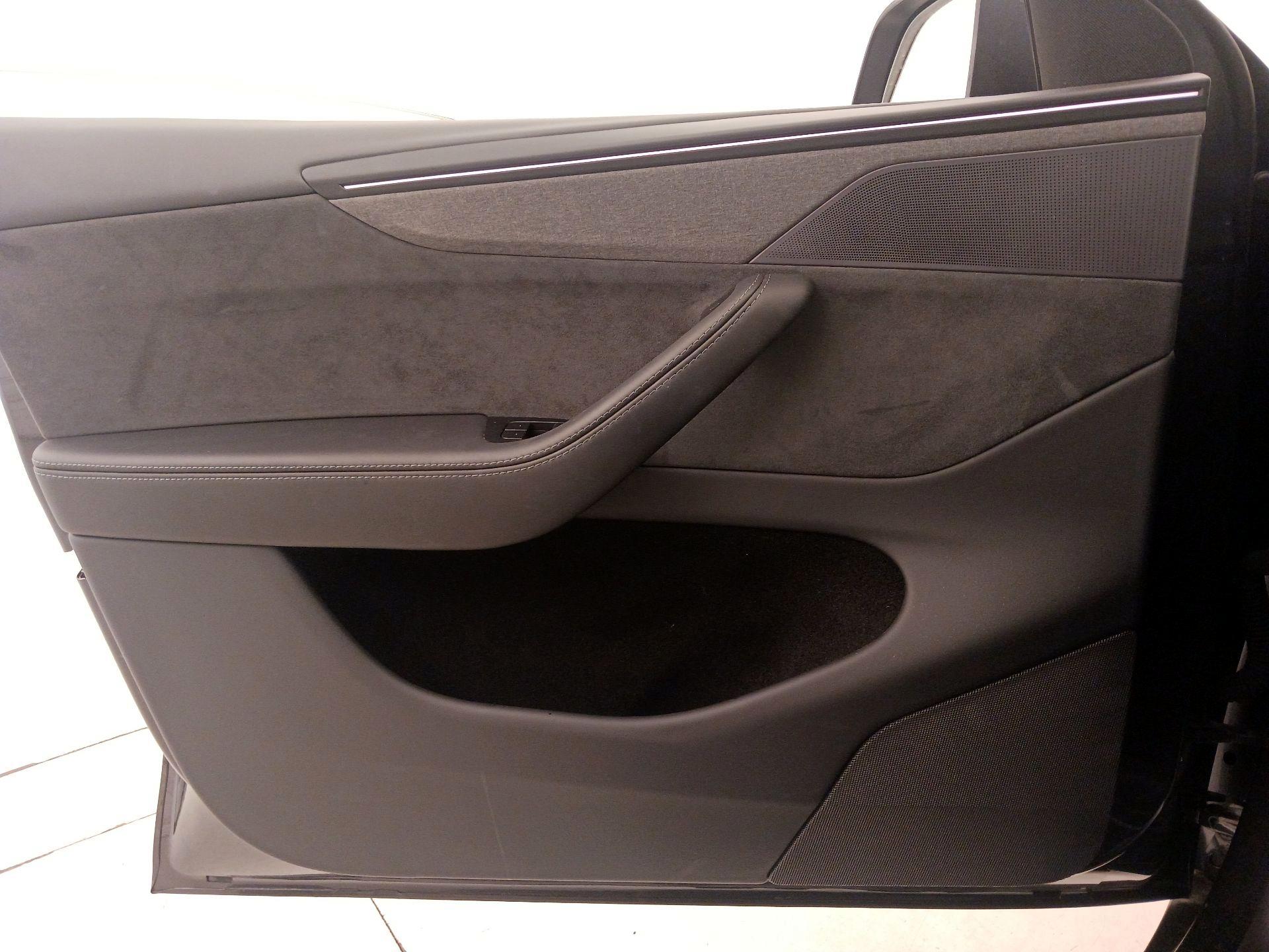 Thumbnail: 2026 Tesla Model Y - 12