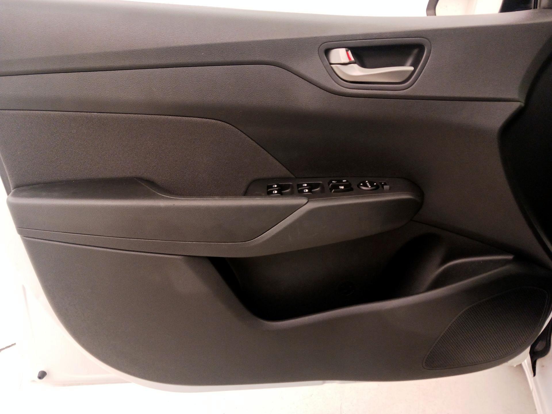 Thumbnail: 2019 Hyundai Accent - 12