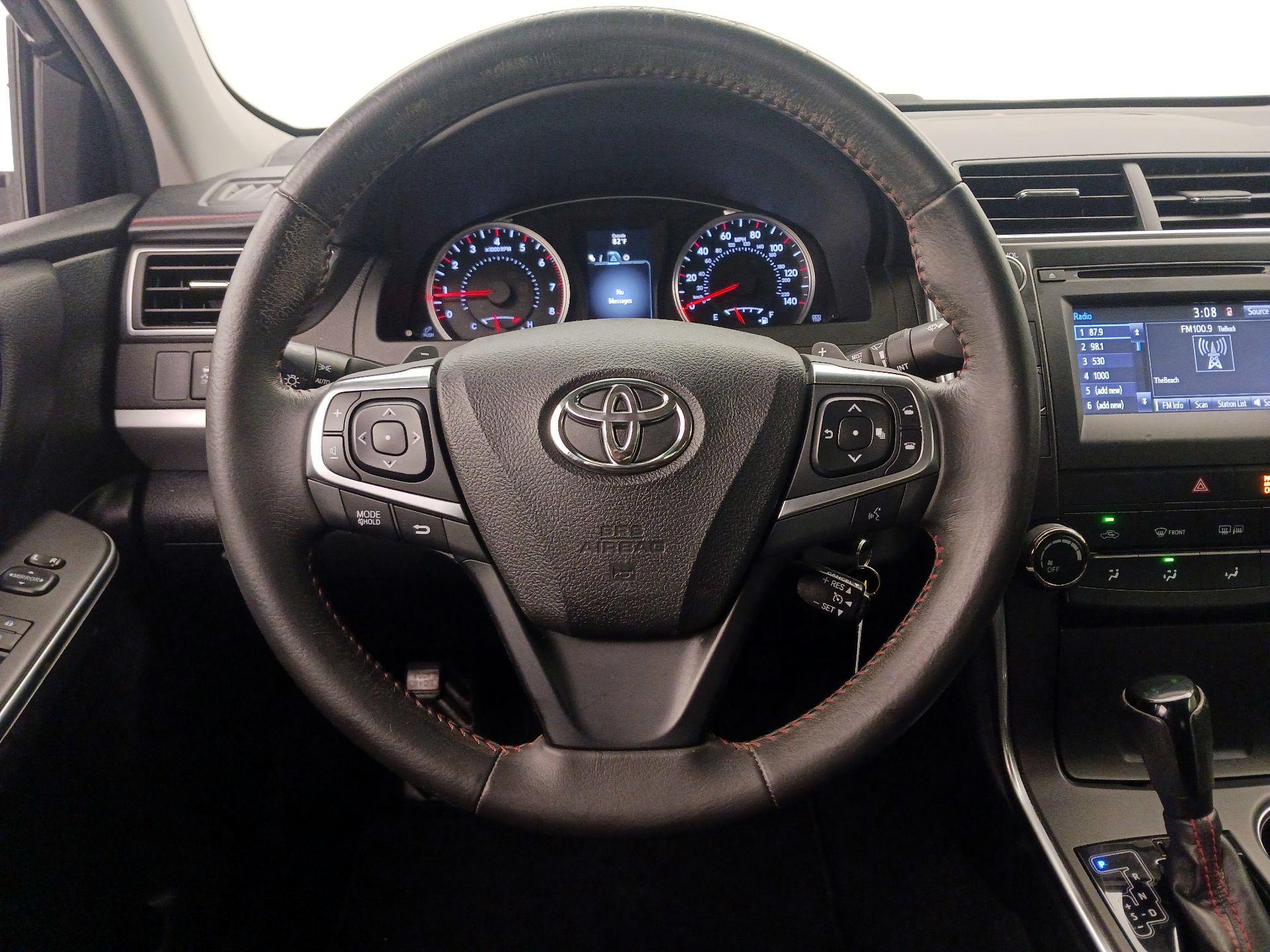 Thumbnail: 2017 Toyota Camry - 10