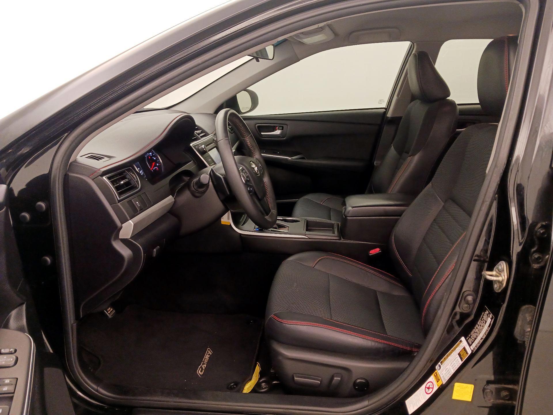 Thumbnail: 2017 Toyota Camry - 11