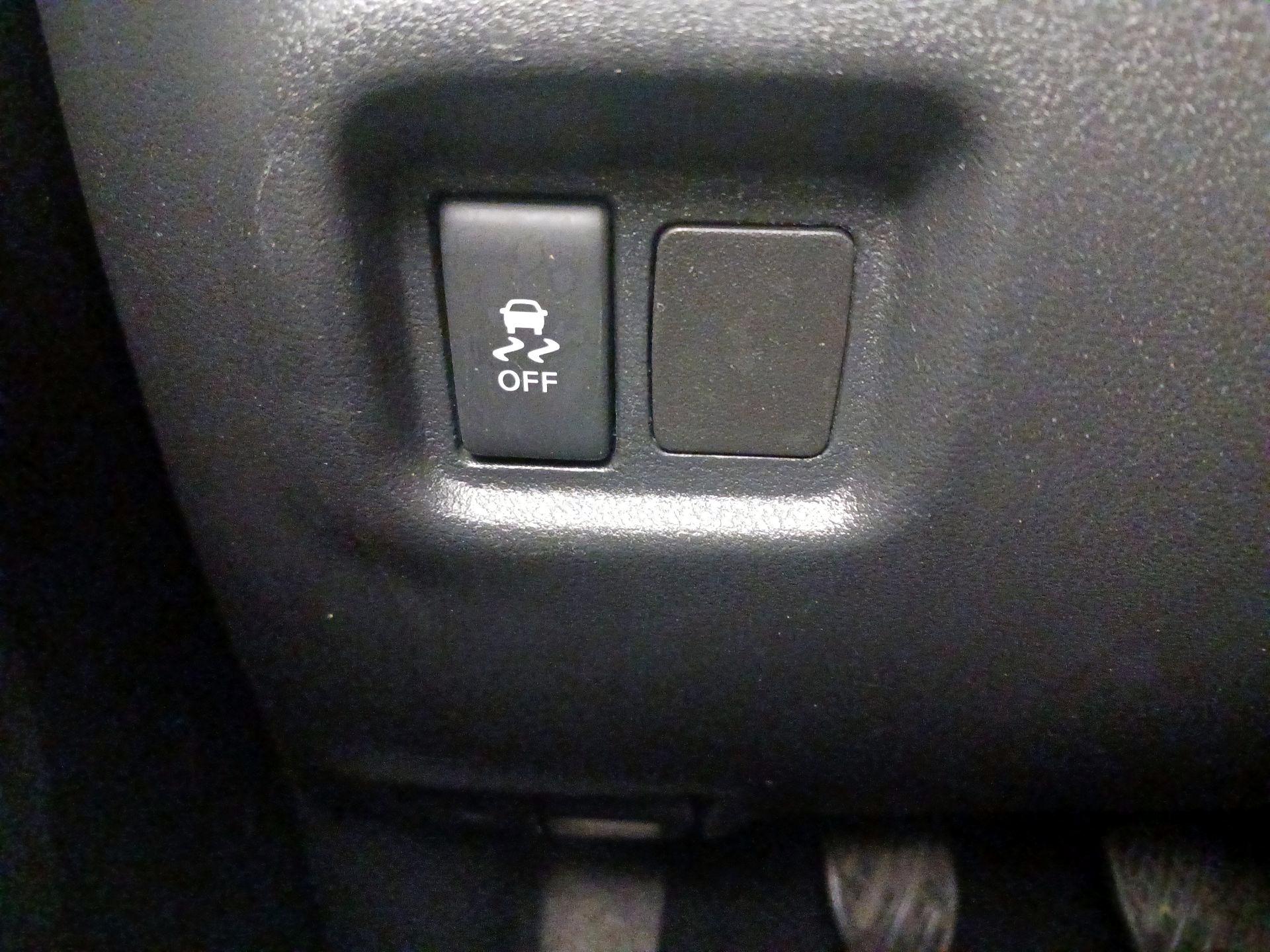 Thumbnail: 2015 Nissan Versa - 13