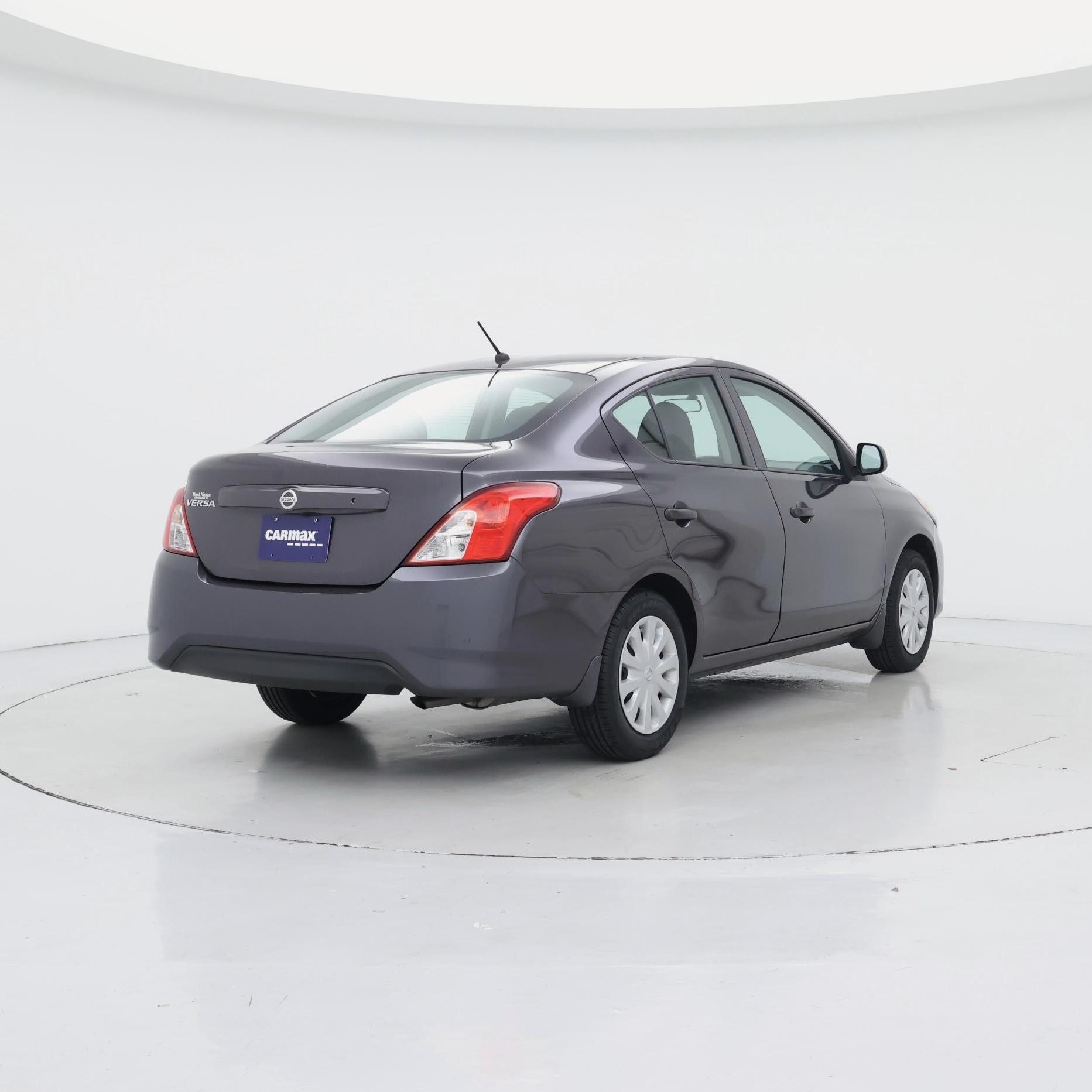 Thumbnail: 2015 Nissan Versa - 8