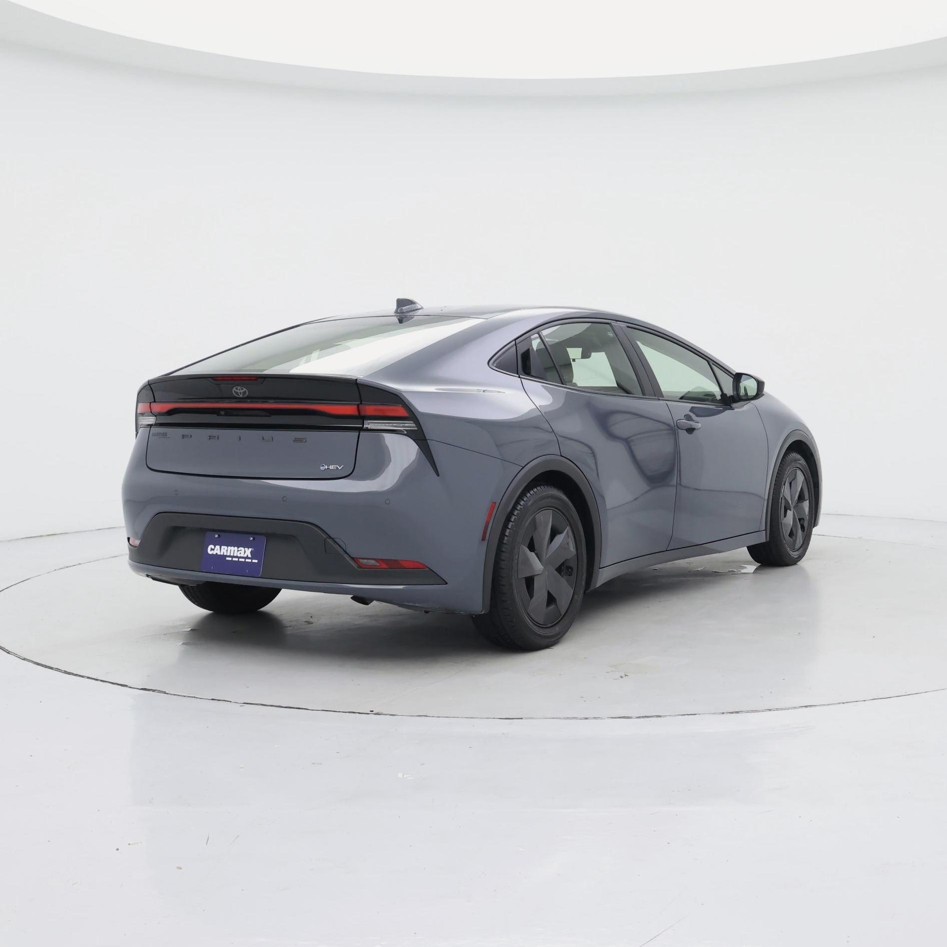 Thumbnail: 2024 Toyota Prius - 8