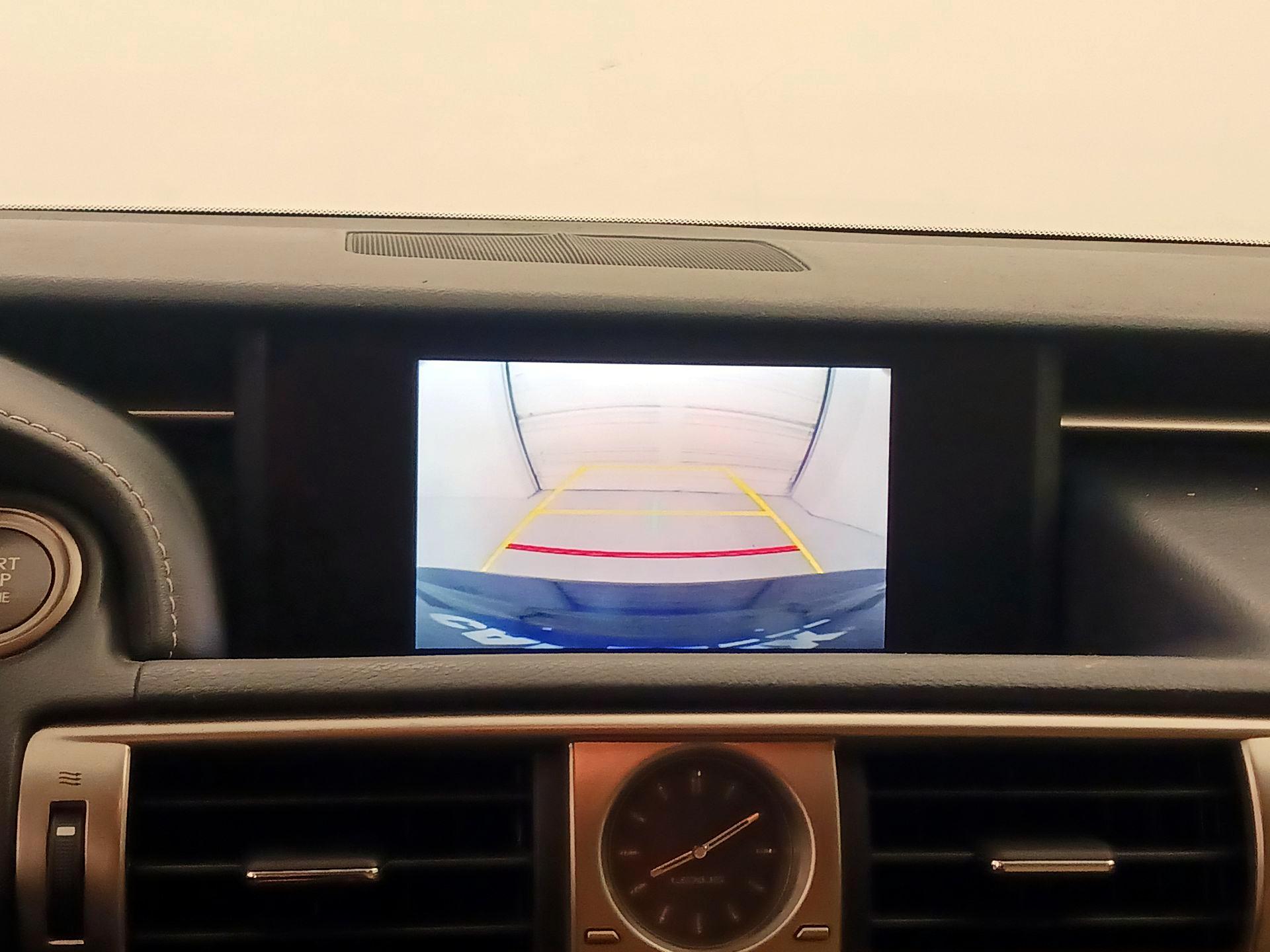 Thumbnail: 2015 Lexus IS - 14