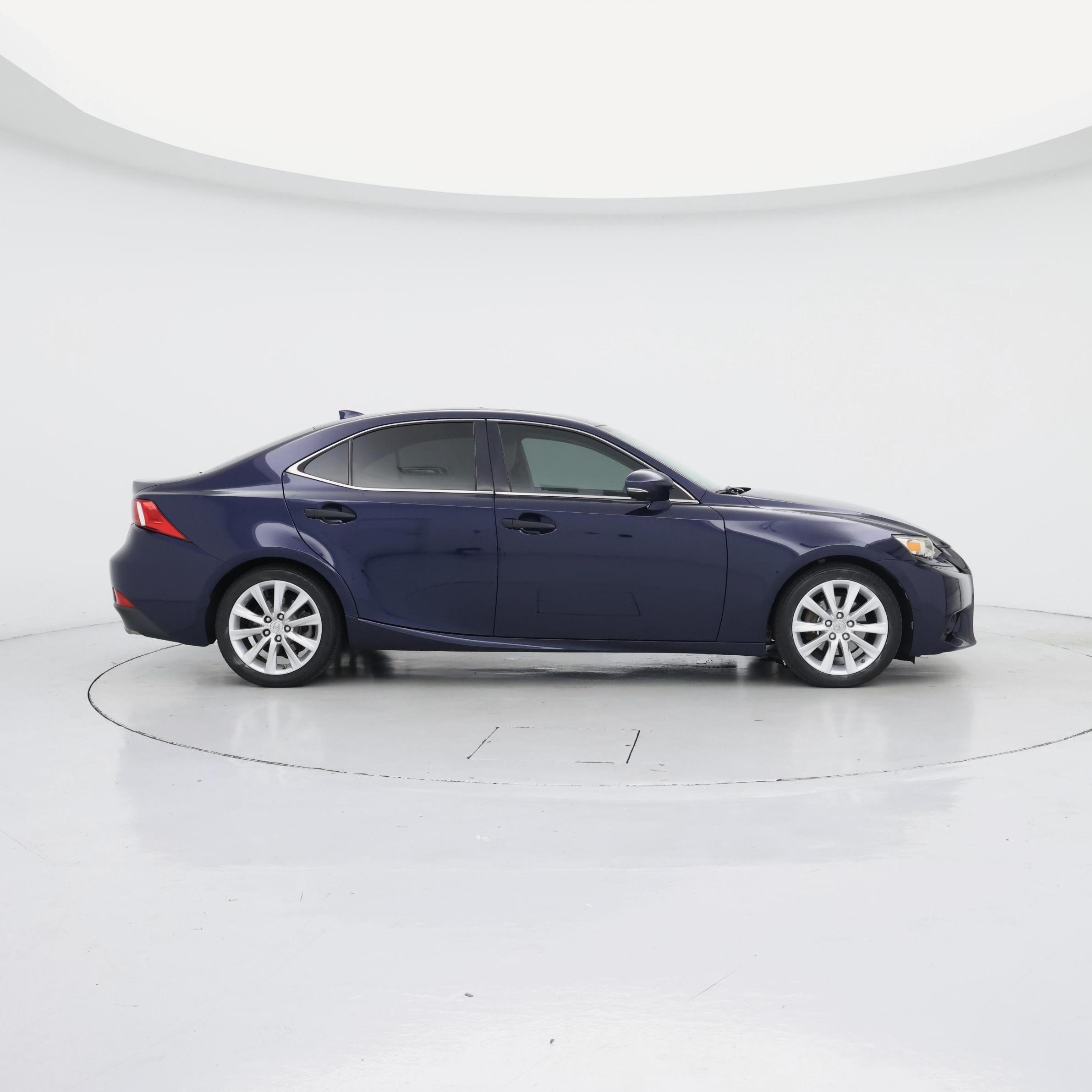 Thumbnail: 2015 Lexus IS - 7