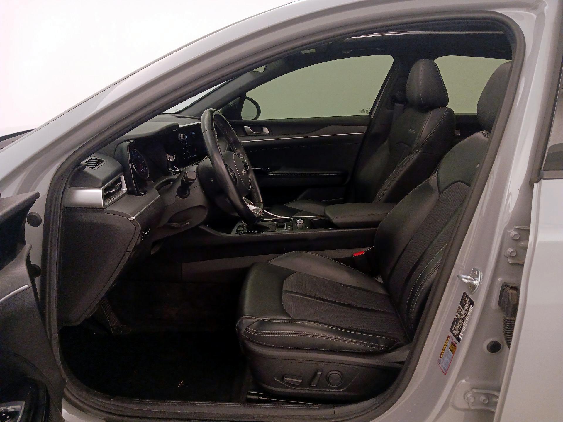 Thumbnail: 2022 Kia K5 - 11