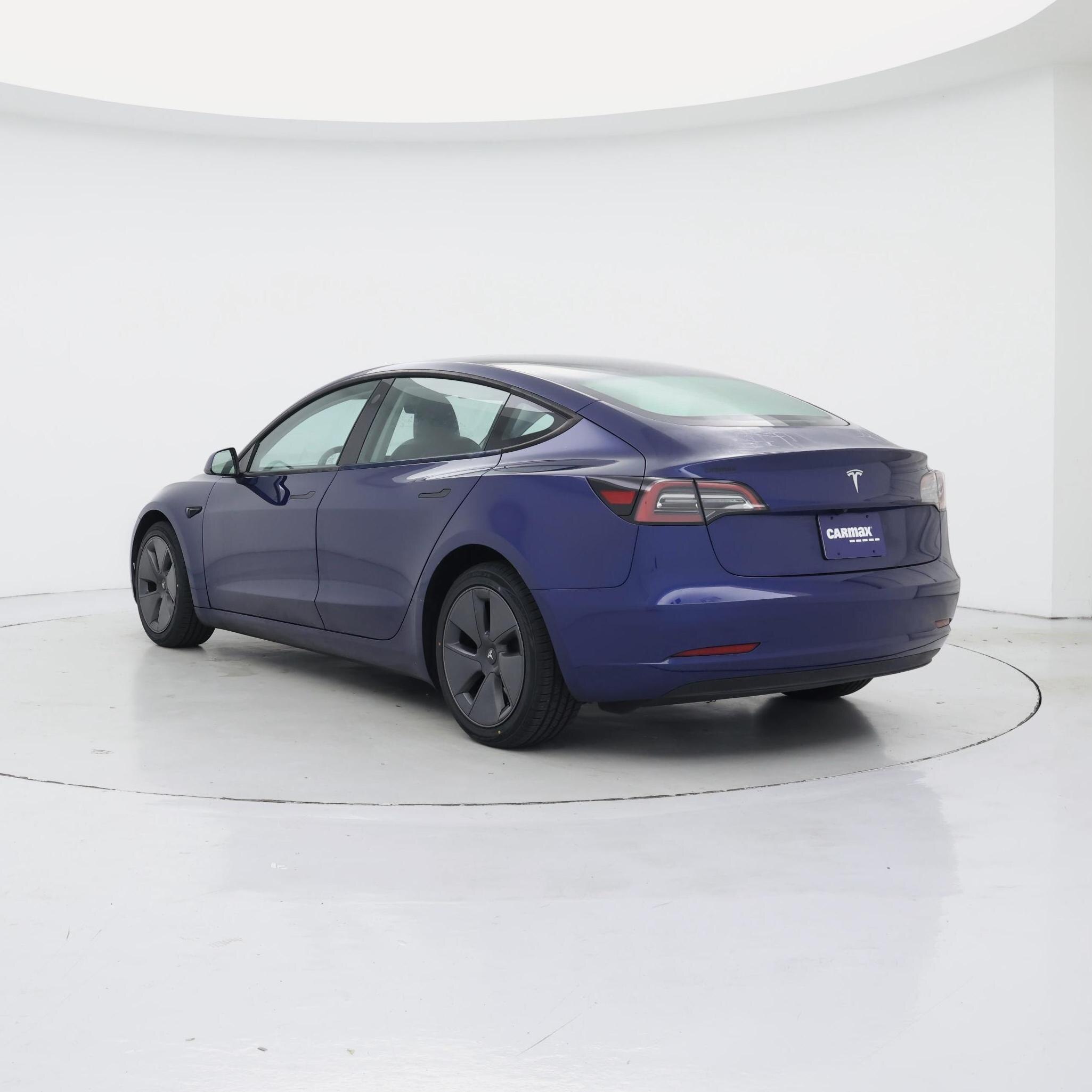 Thumbnail: 2023 Tesla Model 3 - 2
