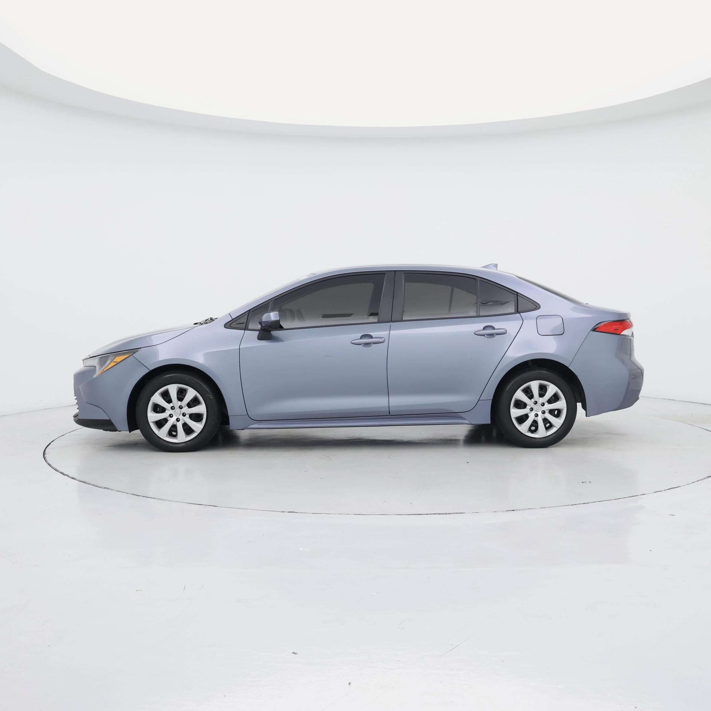 Thumbnail: 2022 Toyota Corolla - 3