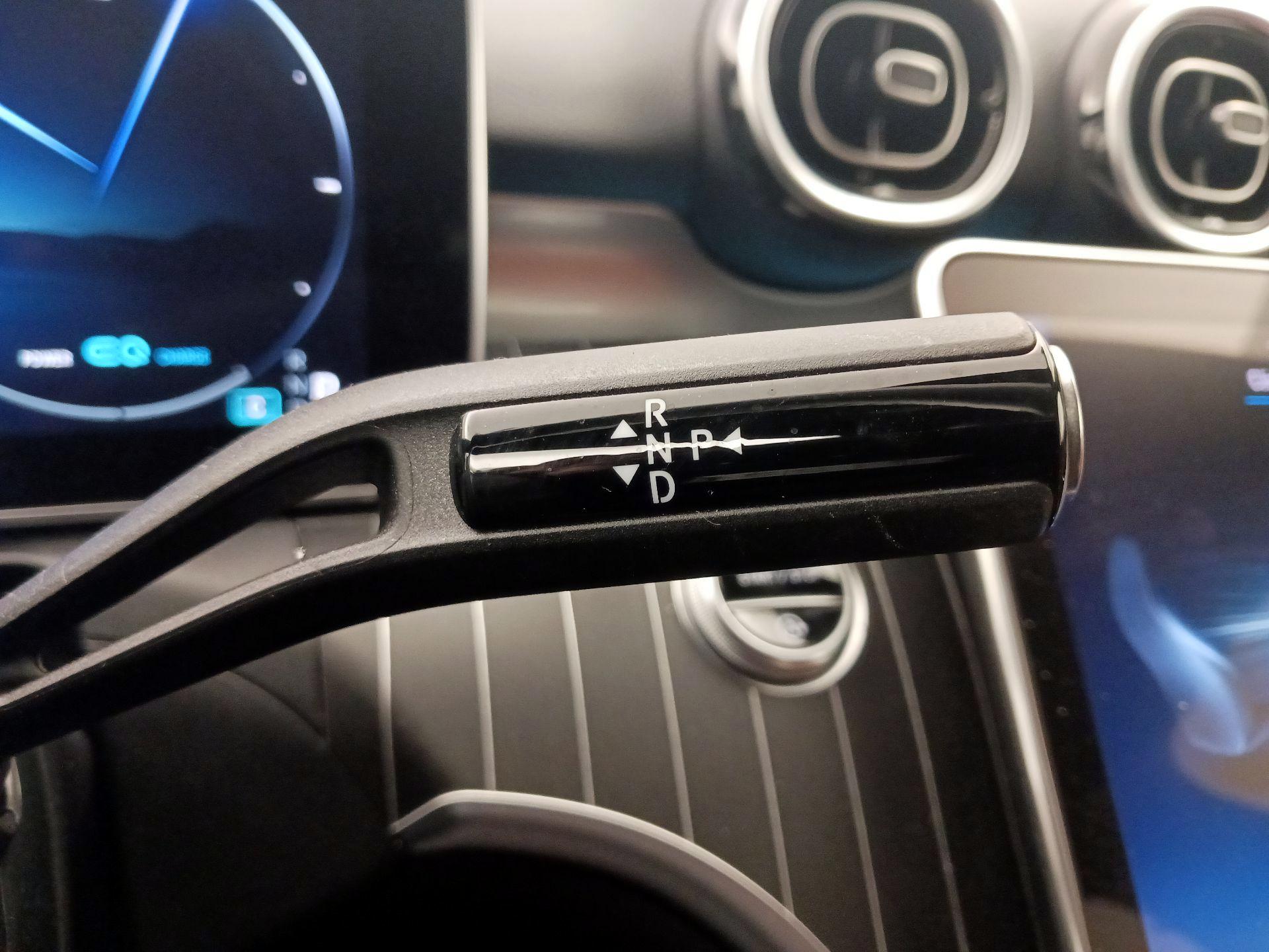 Thumbnail: 2022 Mercedes-Benz C-Class - 17