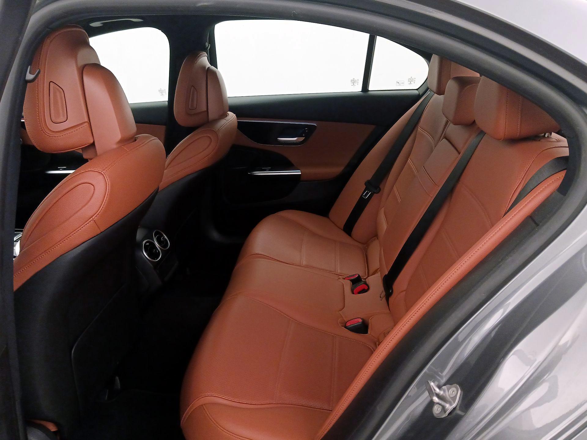 Thumbnail: 2022 Mercedes-Benz C-Class - 20