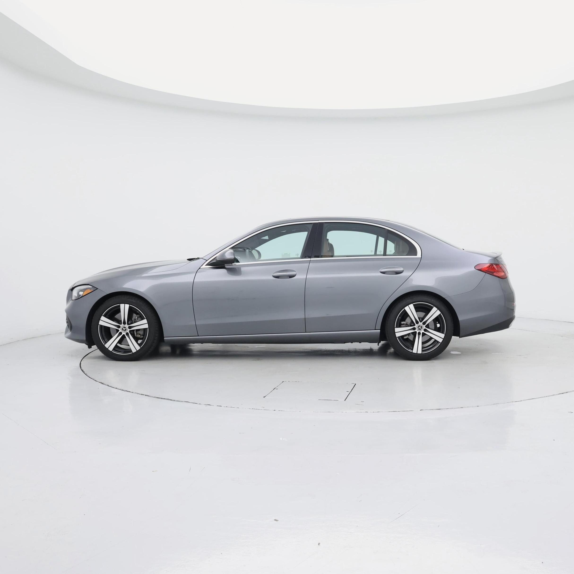 Thumbnail: 2022 Mercedes-Benz C-Class - 3
