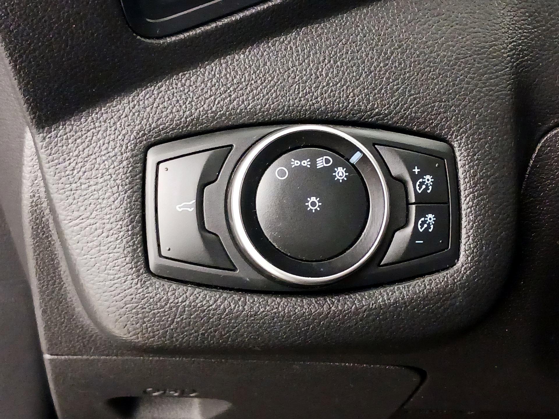 Thumbnail: 2017 Ford Escape - 13