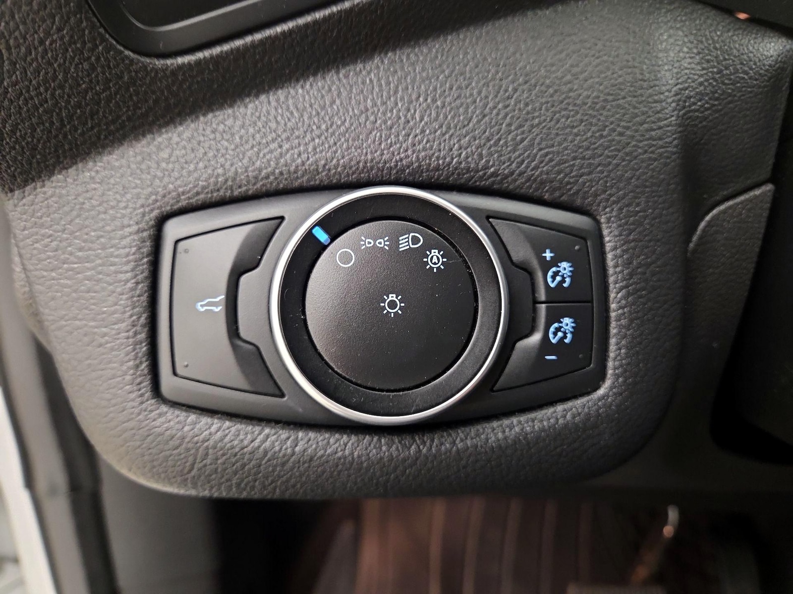 2017 Ford Escape S - Photo 14
