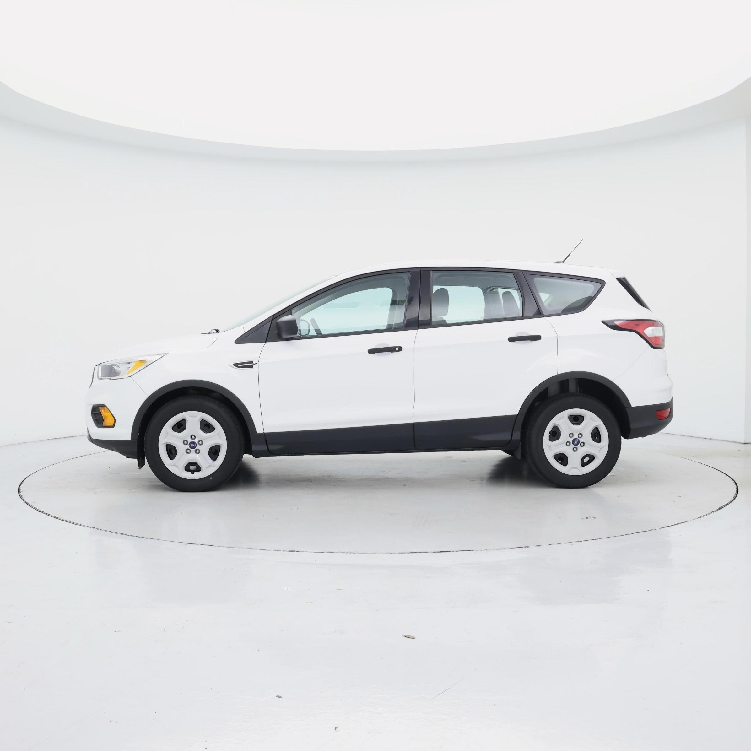 Thumbnail: 2017 Ford Escape - 3