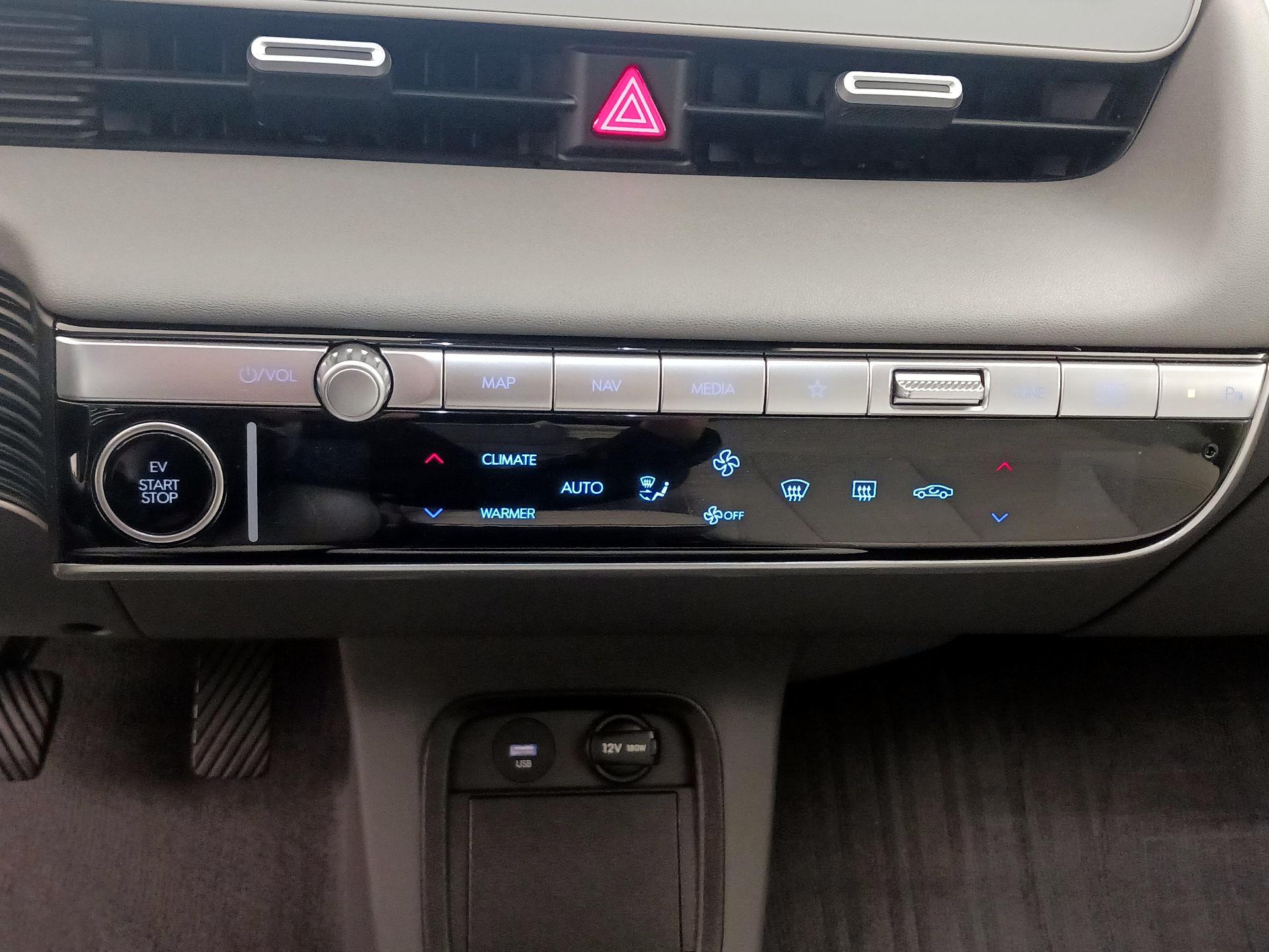 Thumbnail: 2023 Hyundai Ioniq 5 - 17