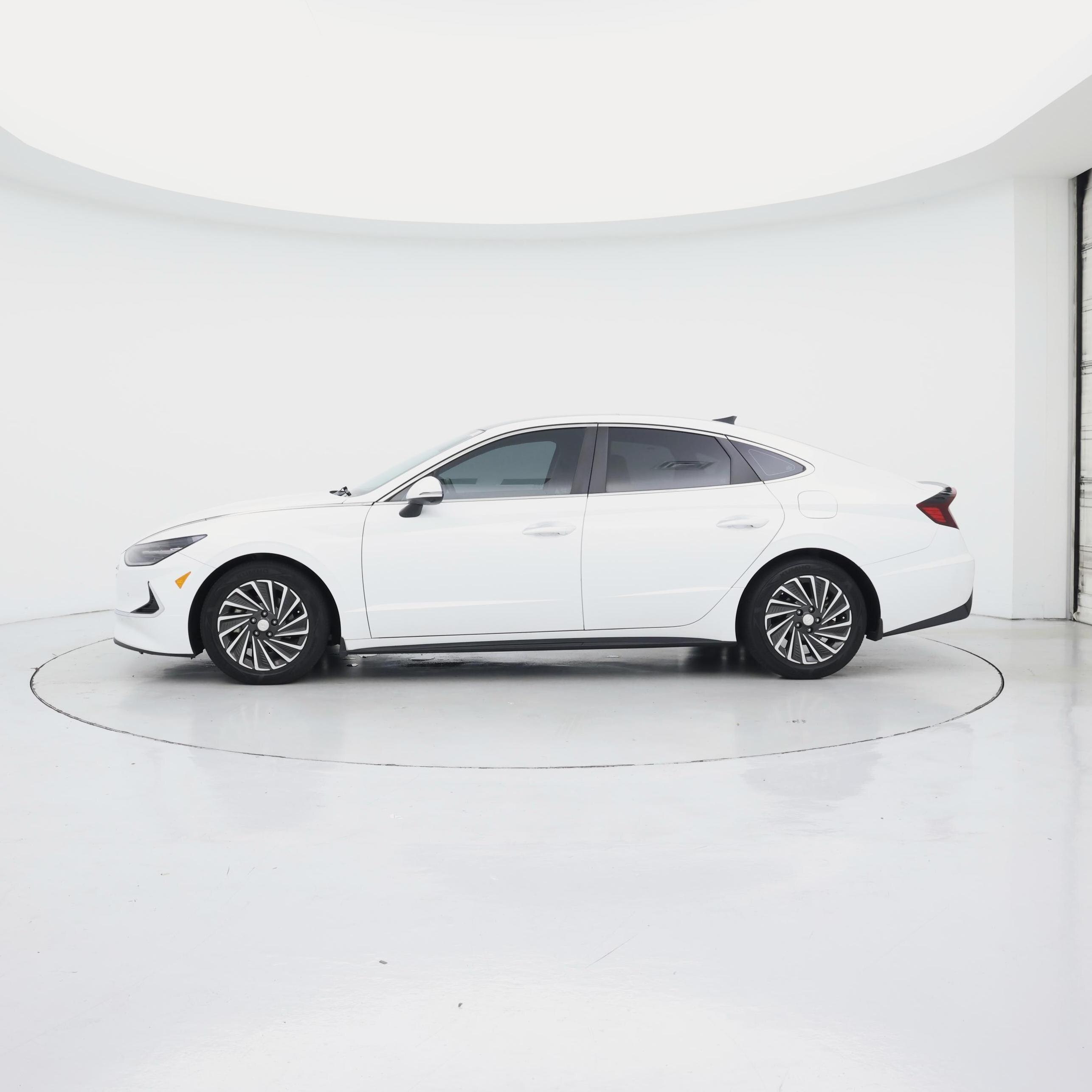 Thumbnail: 2021 Hyundai Sonata - 3