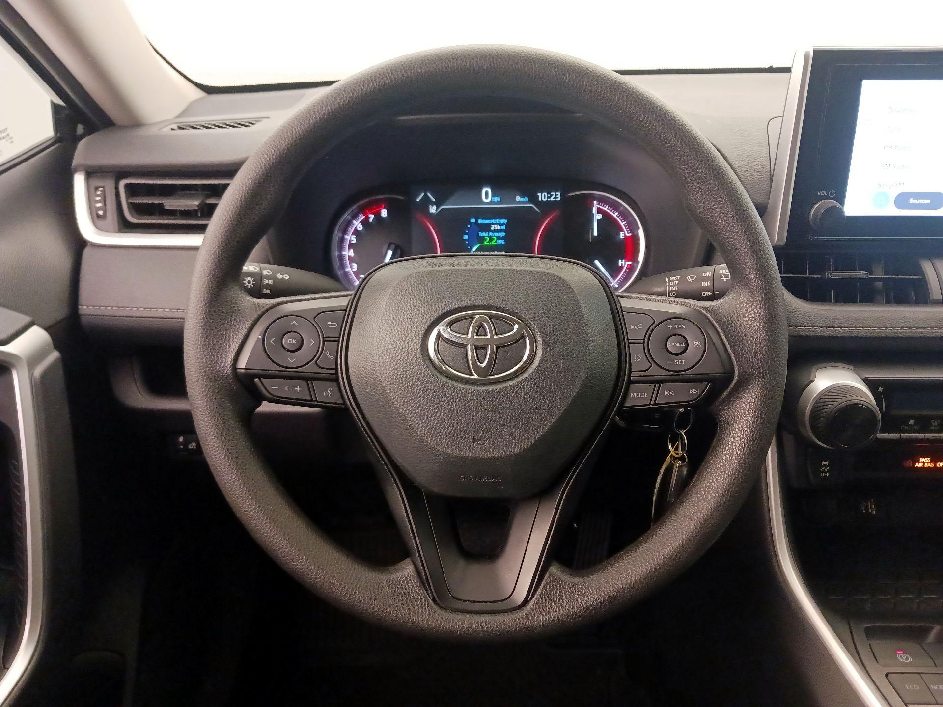 Thumbnail: 2025 Toyota RAV4 - 10