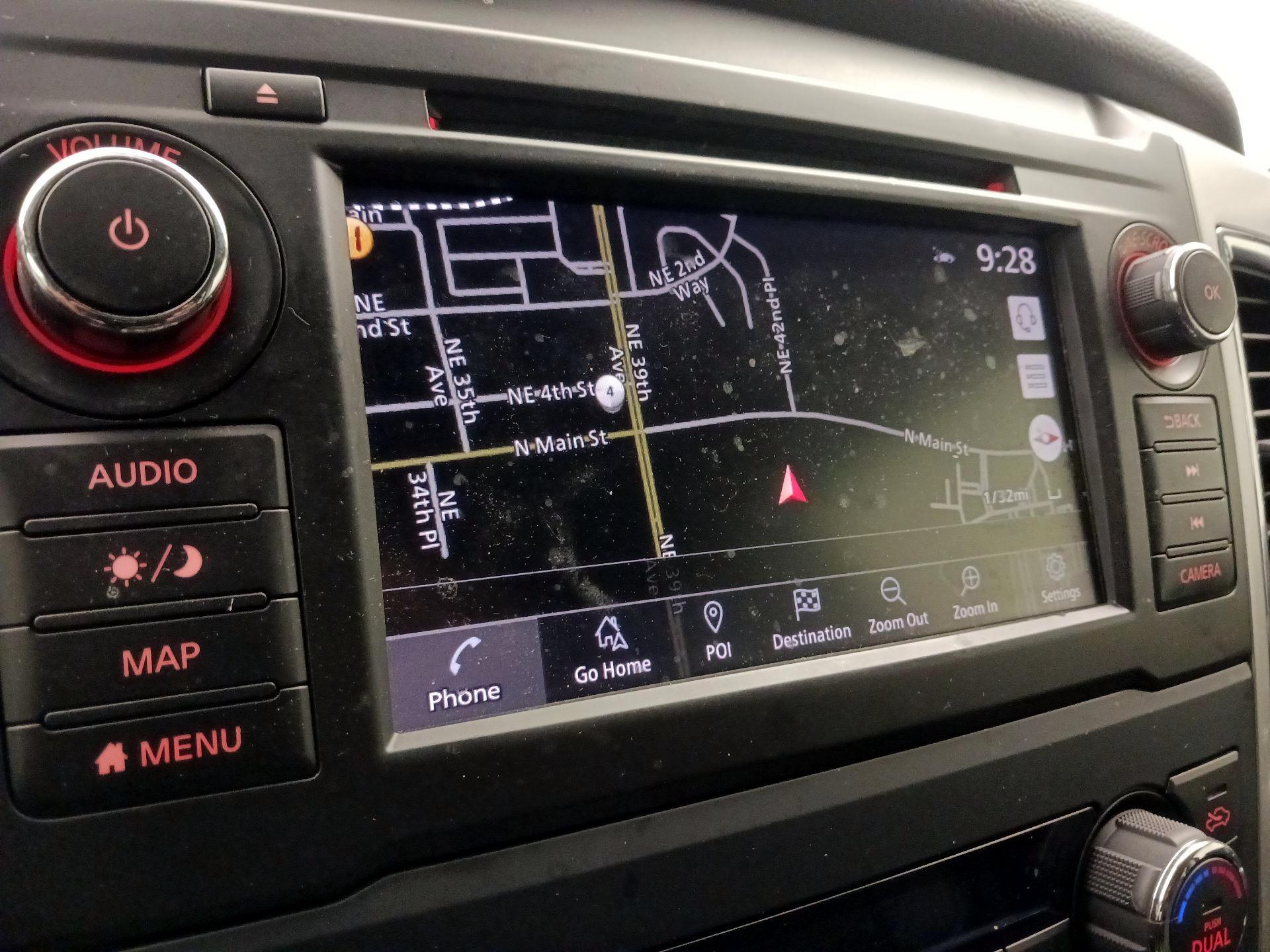 Thumbnail: 2019 Nissan Titan - 14