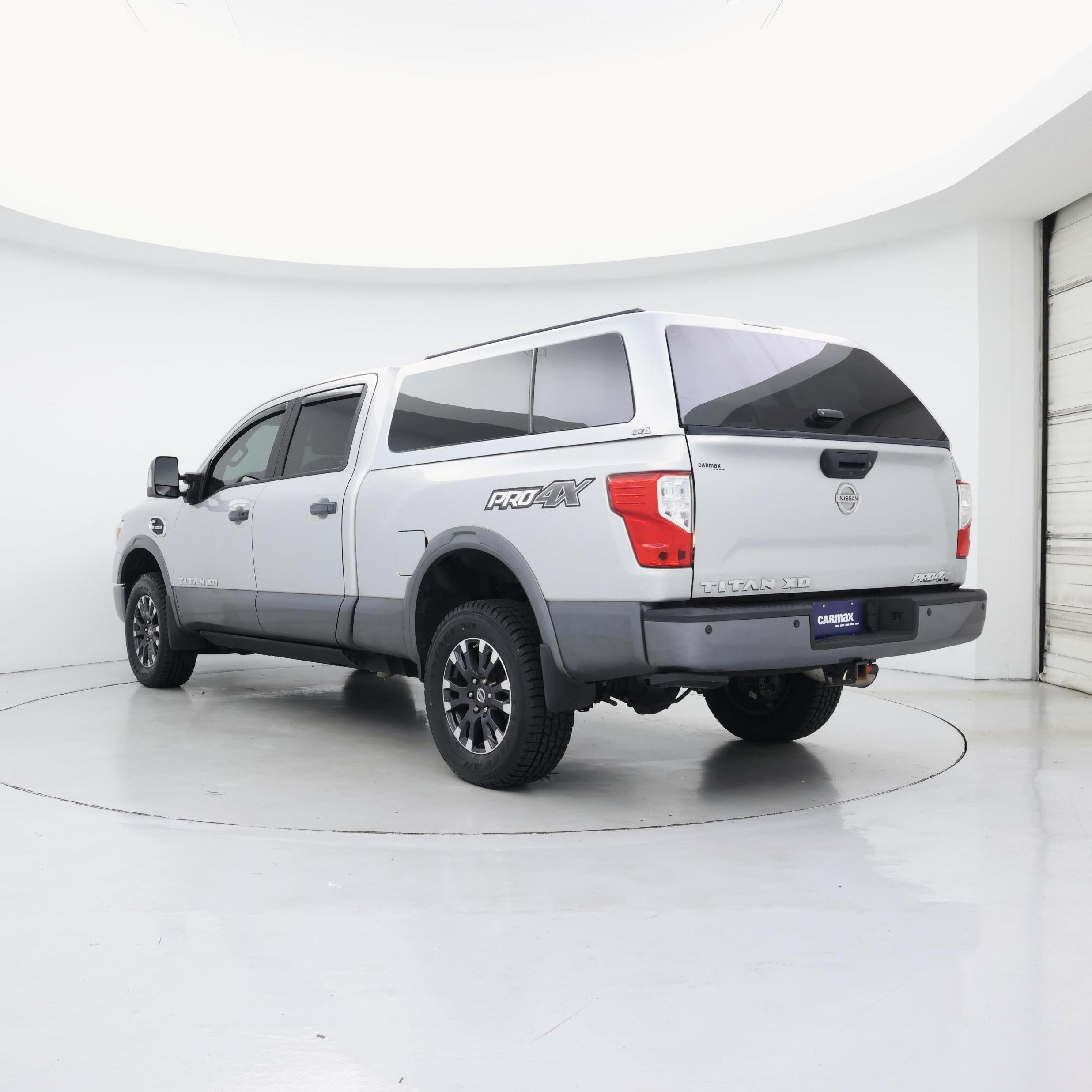 Thumbnail: 2019 Nissan Titan - 2