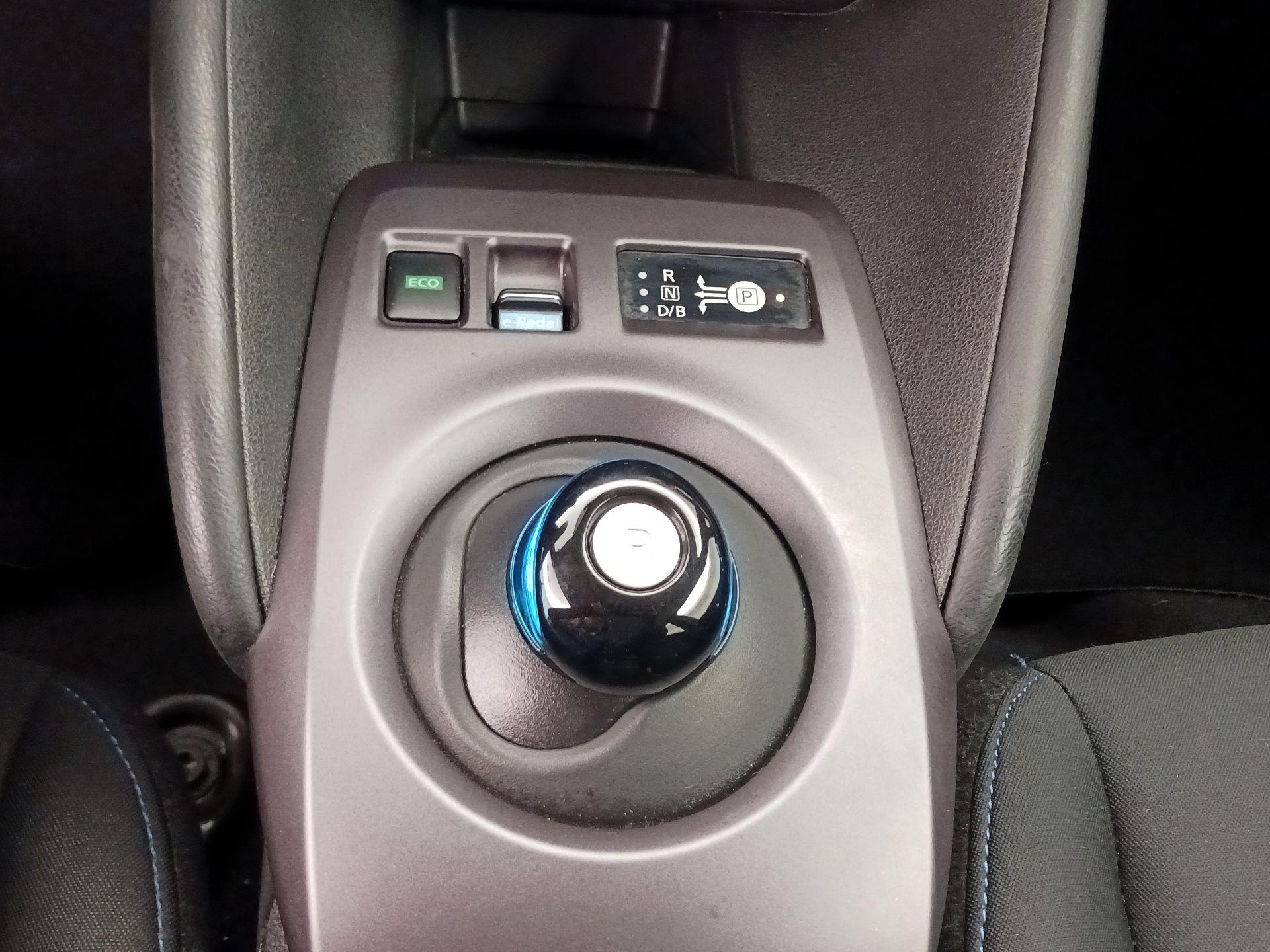 Thumbnail: 2023 Nissan Leaf - 17