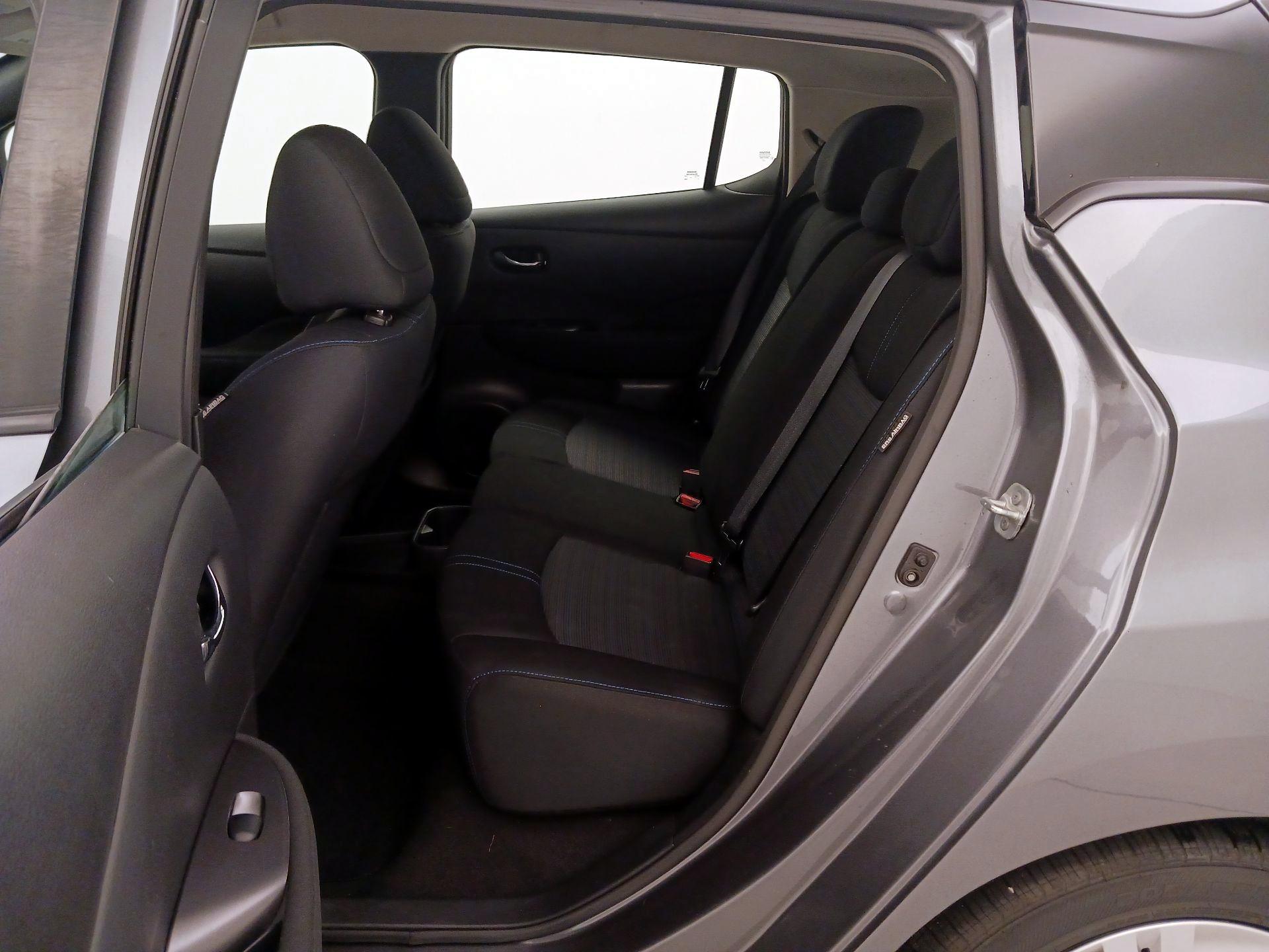 Thumbnail: 2023 Nissan Leaf - 19