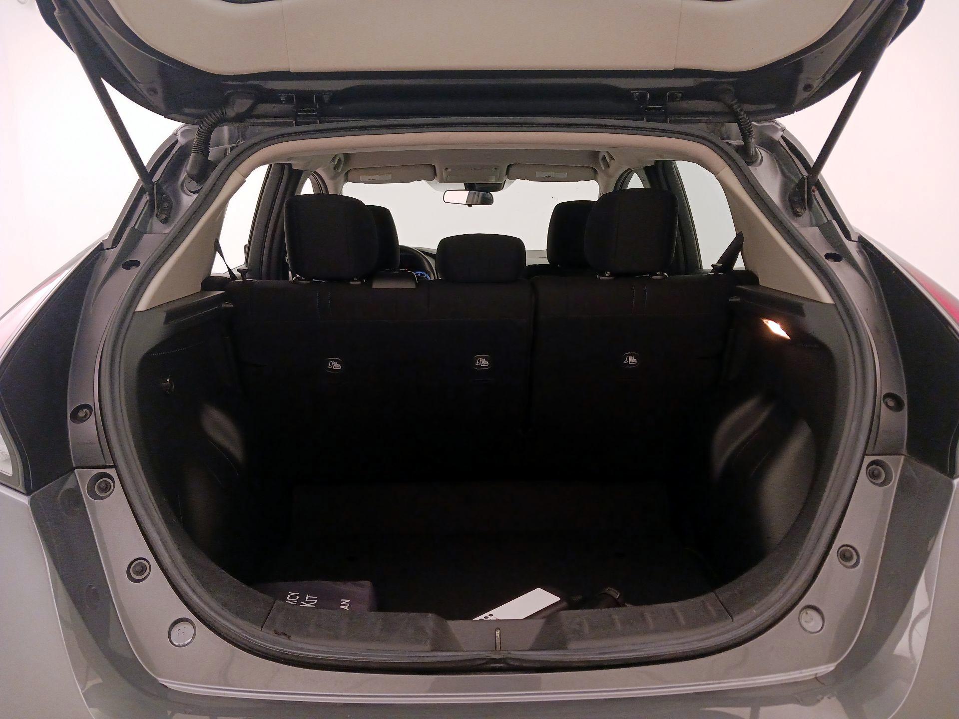 Thumbnail: 2023 Nissan Leaf - 20