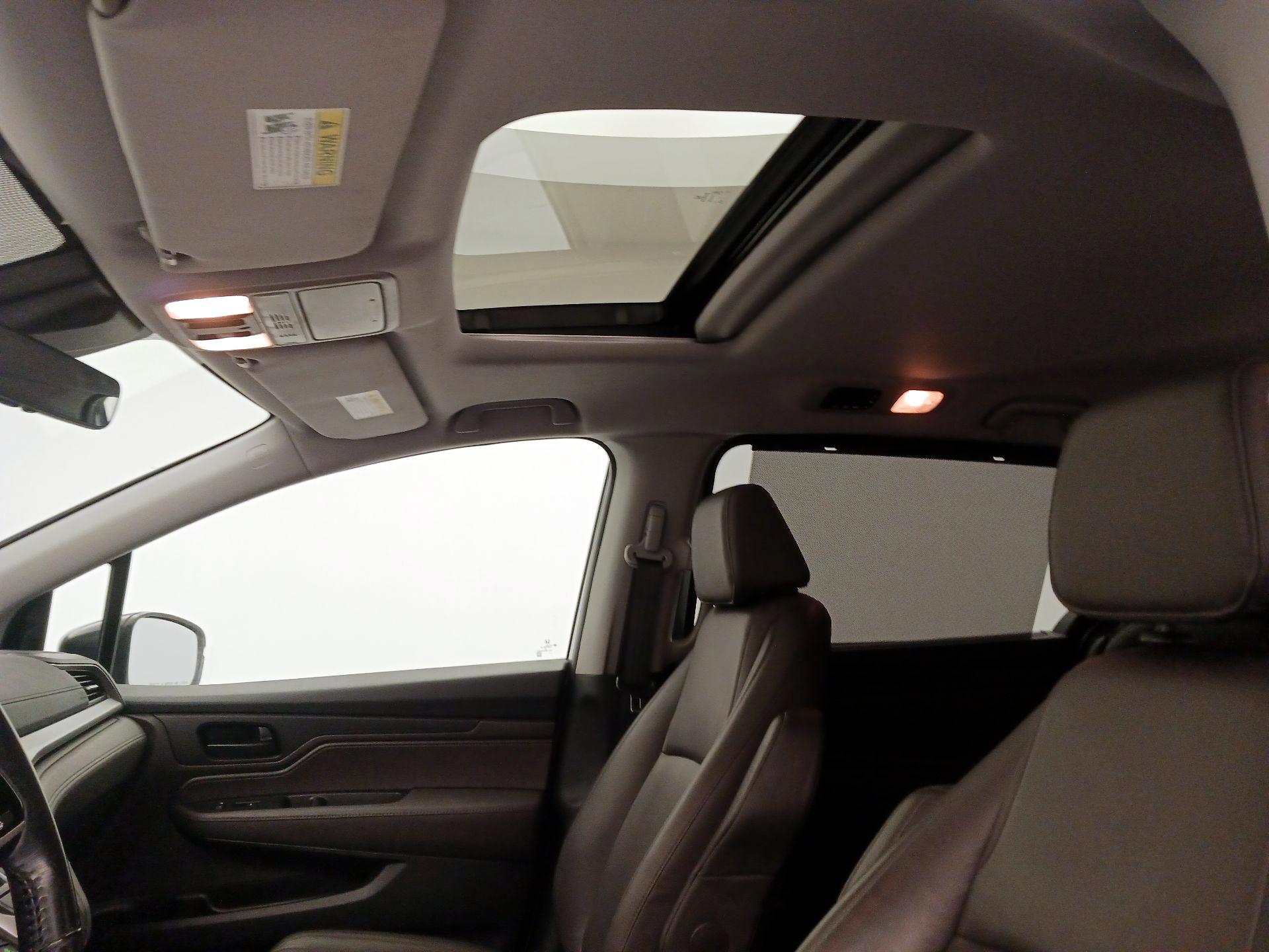 Thumbnail: 2018 Honda Odyssey - 19