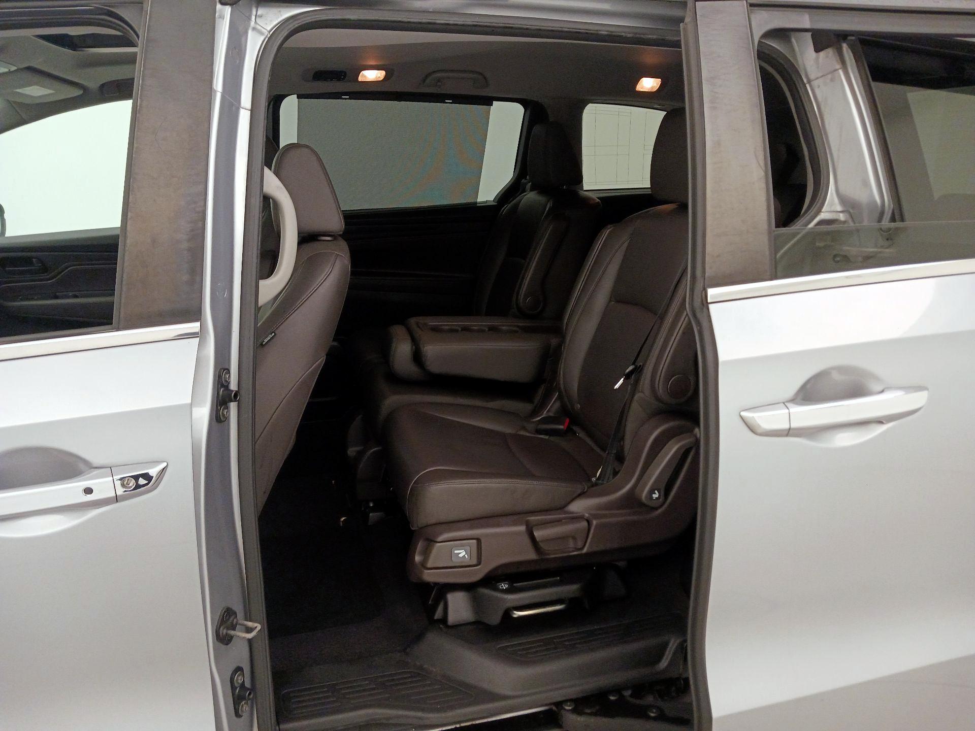 Thumbnail: 2018 Honda Odyssey - 20