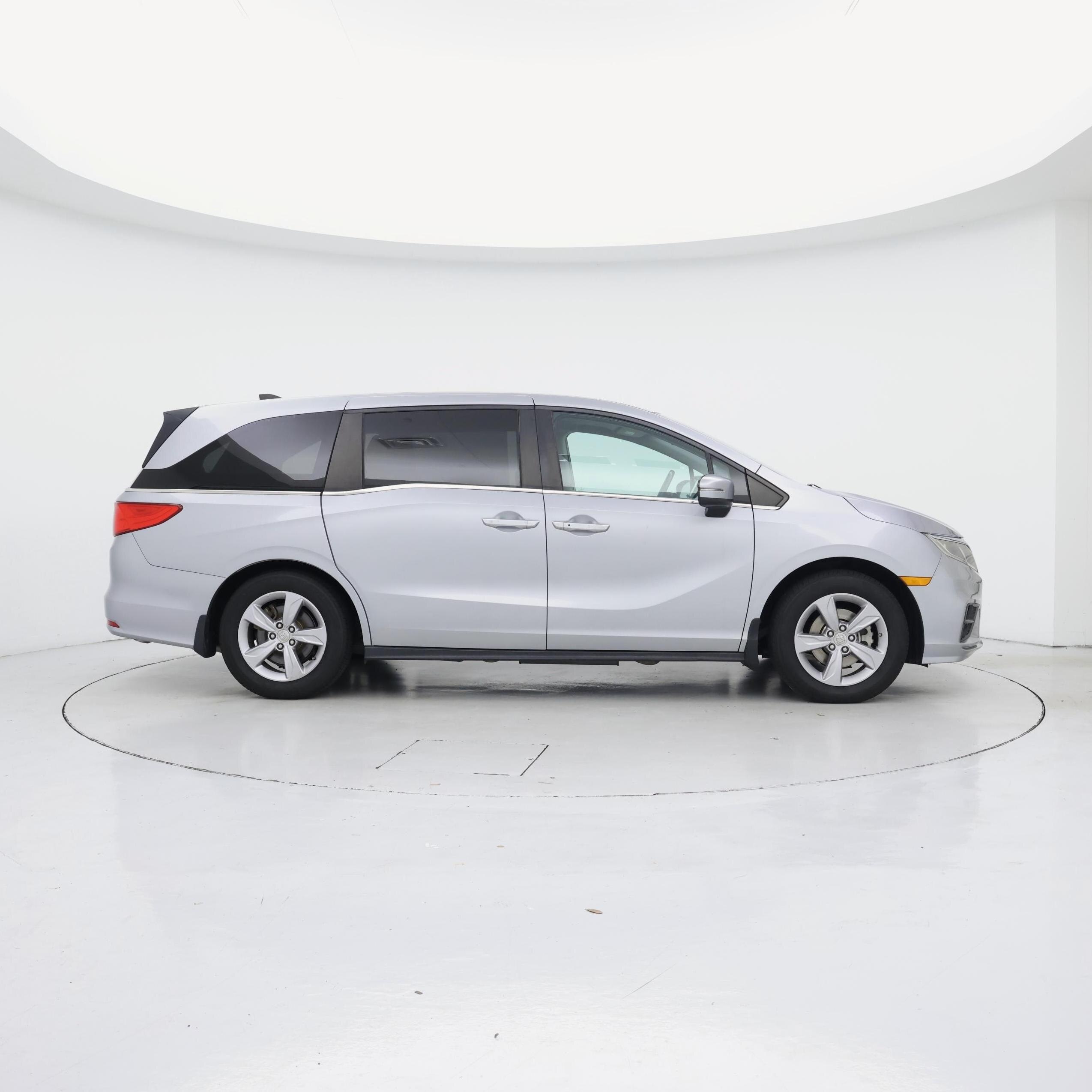 Thumbnail: 2018 Honda Odyssey - 7