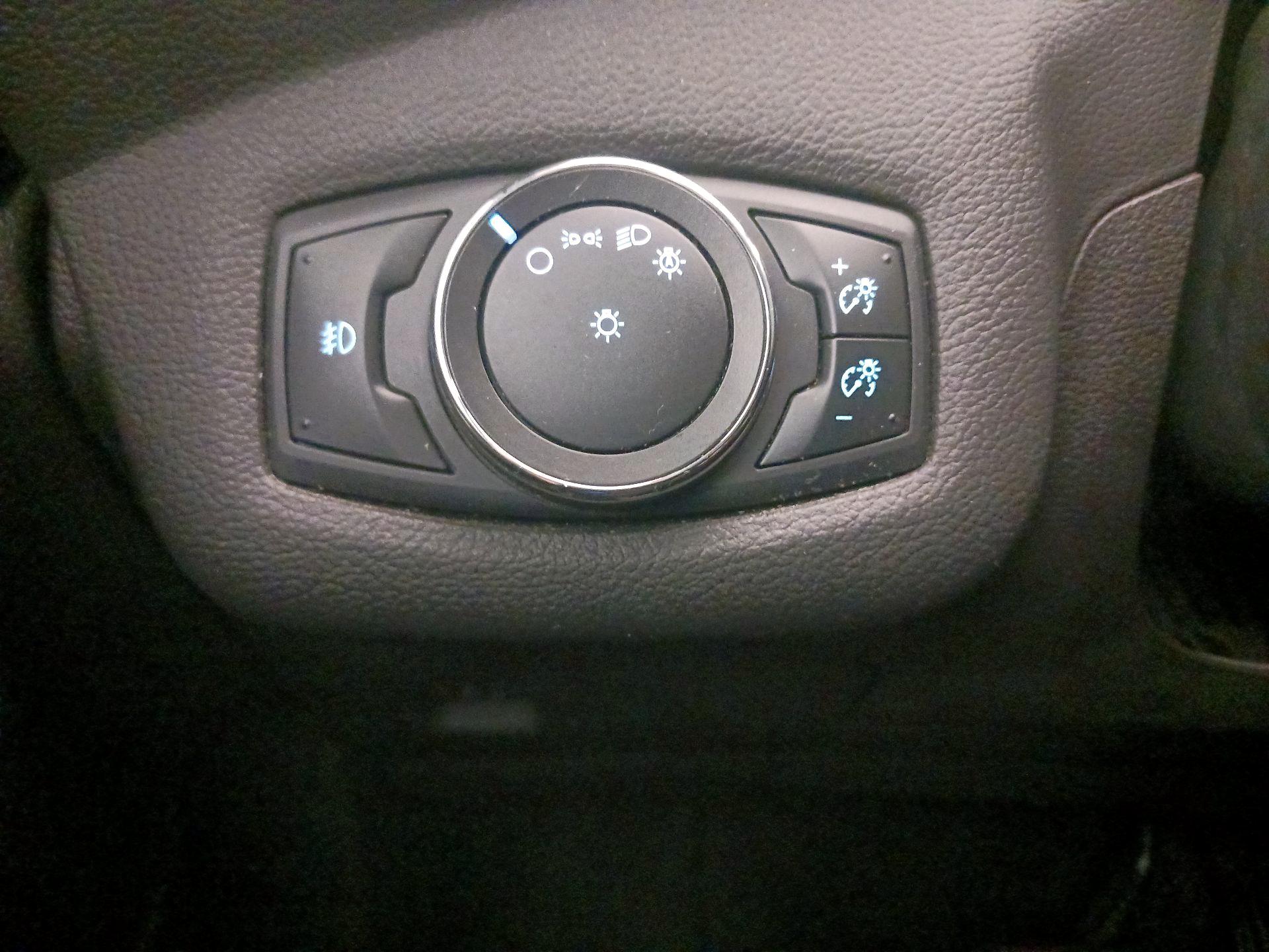 Thumbnail: 2014 Ford Escape - 13