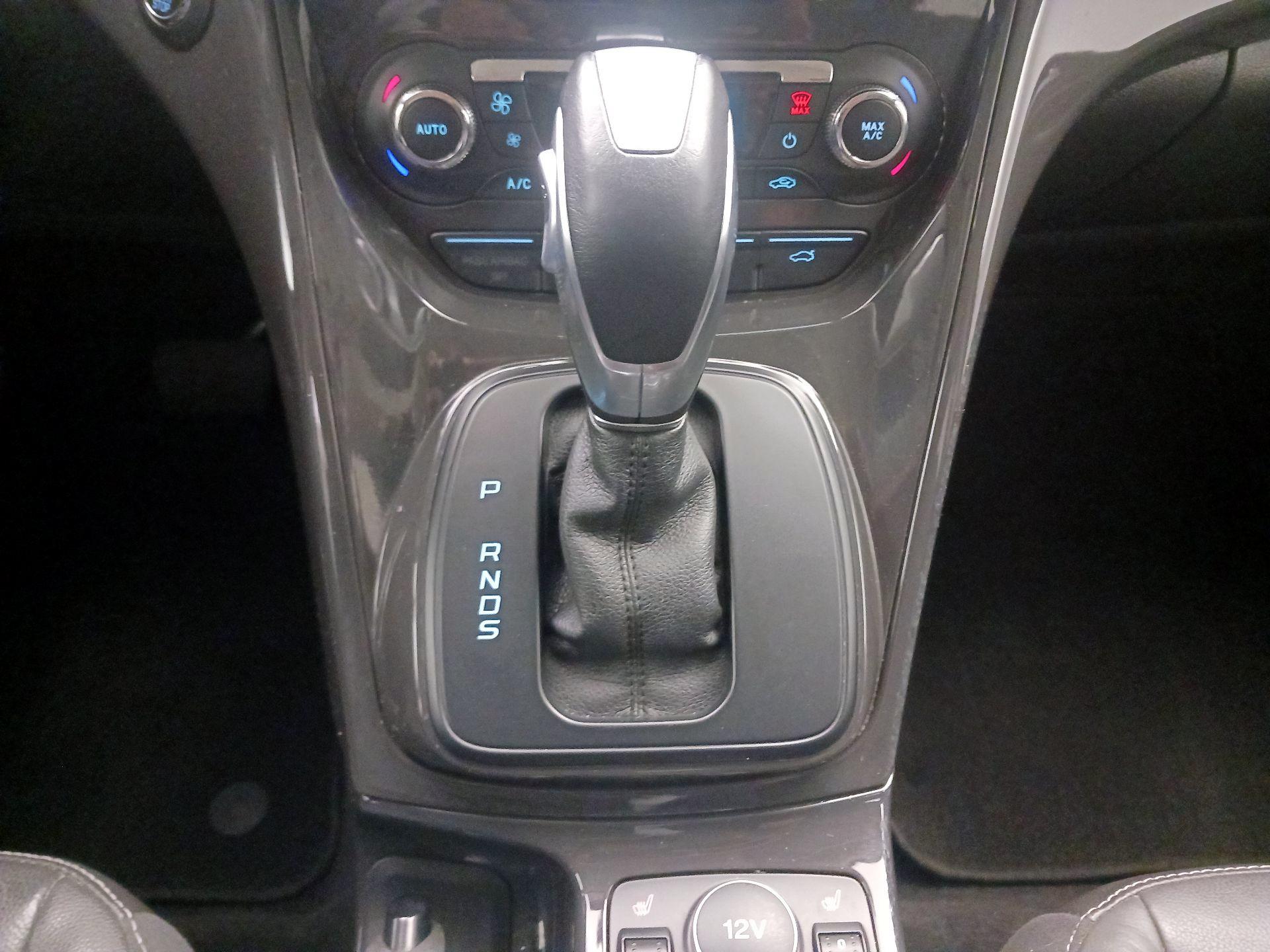 Thumbnail: 2014 Ford Escape - 18