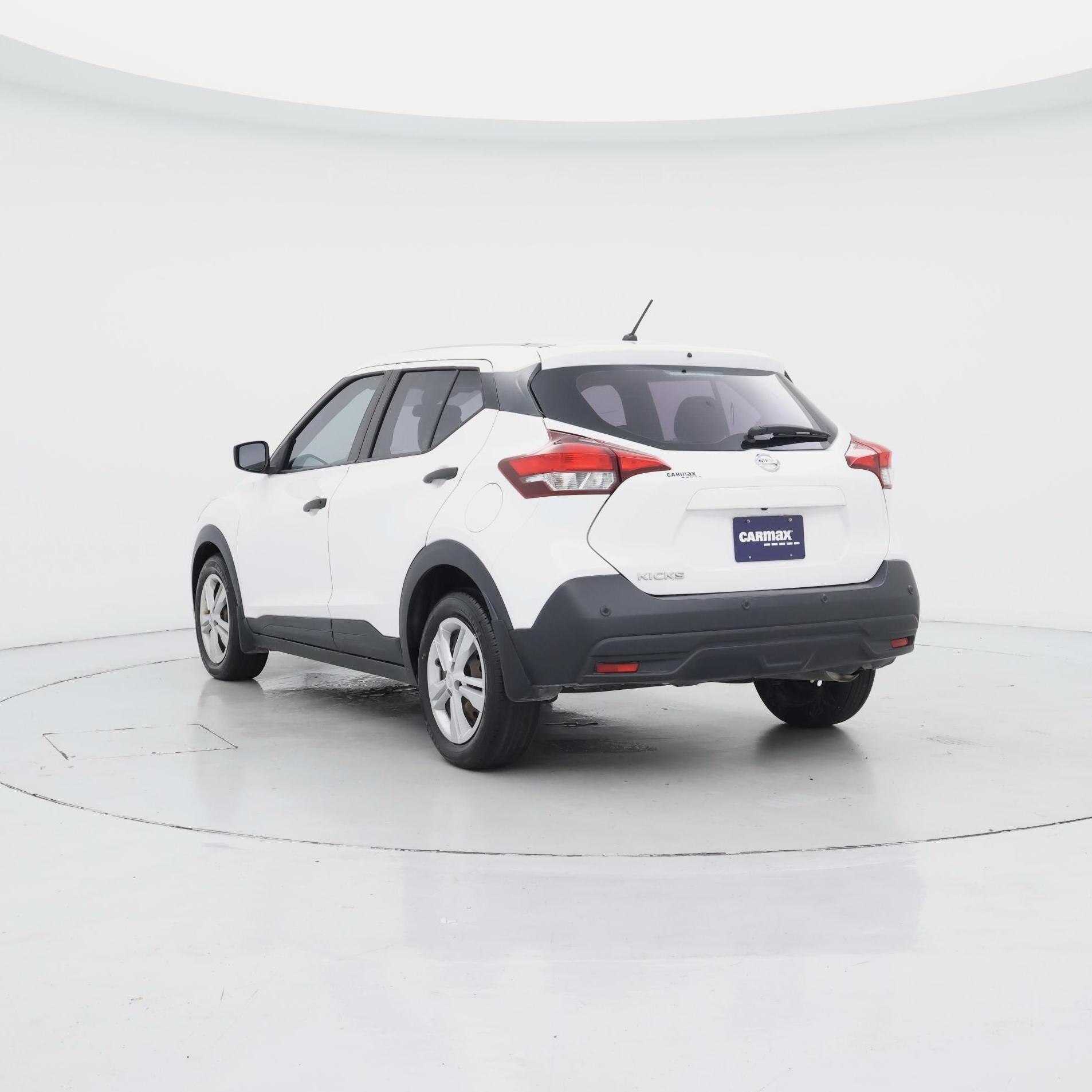 Thumbnail: 2020 Nissan Kicks - 2