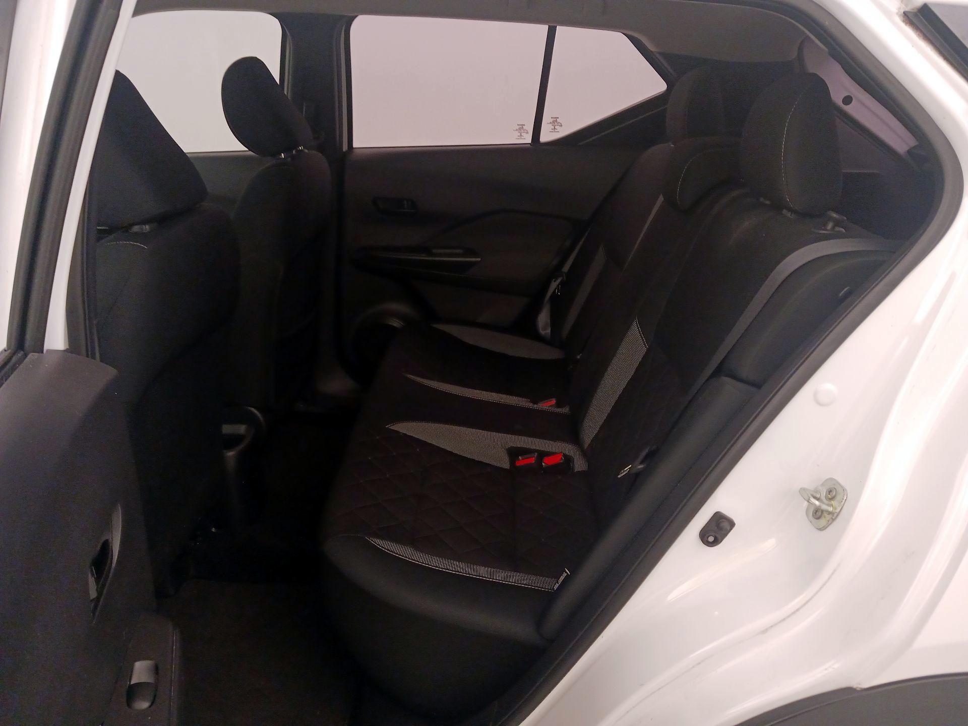 Thumbnail: 2020 Nissan Kicks - 19